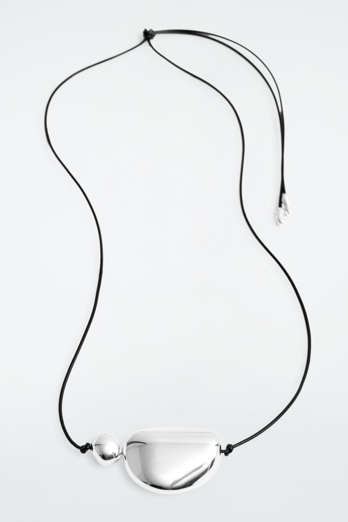 LEATHER CORD PEBBLE PENDANT NECKLACE Product Image