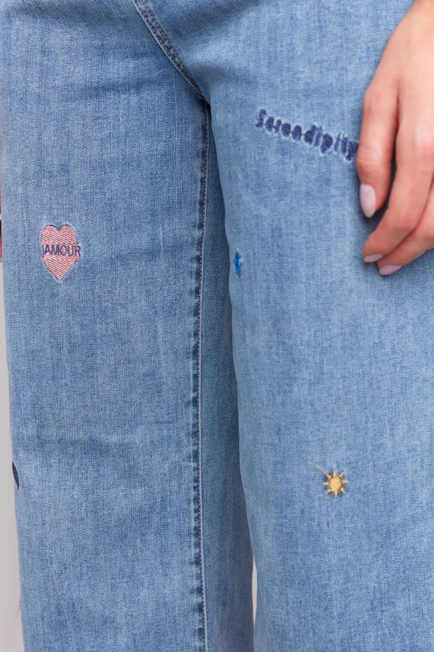 Embroidered Flare Jeans Product Image