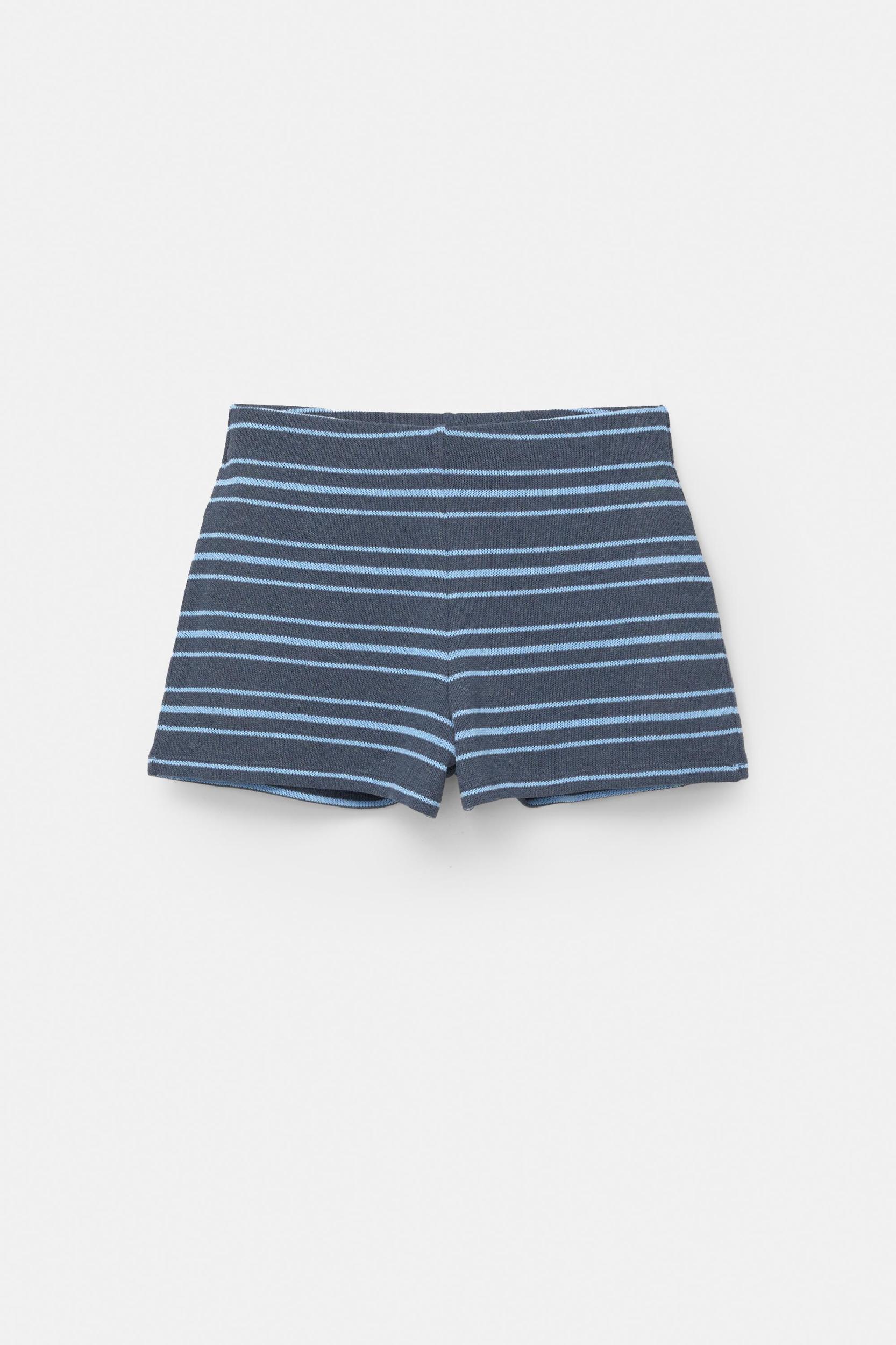 Striped knit shorts Product Image