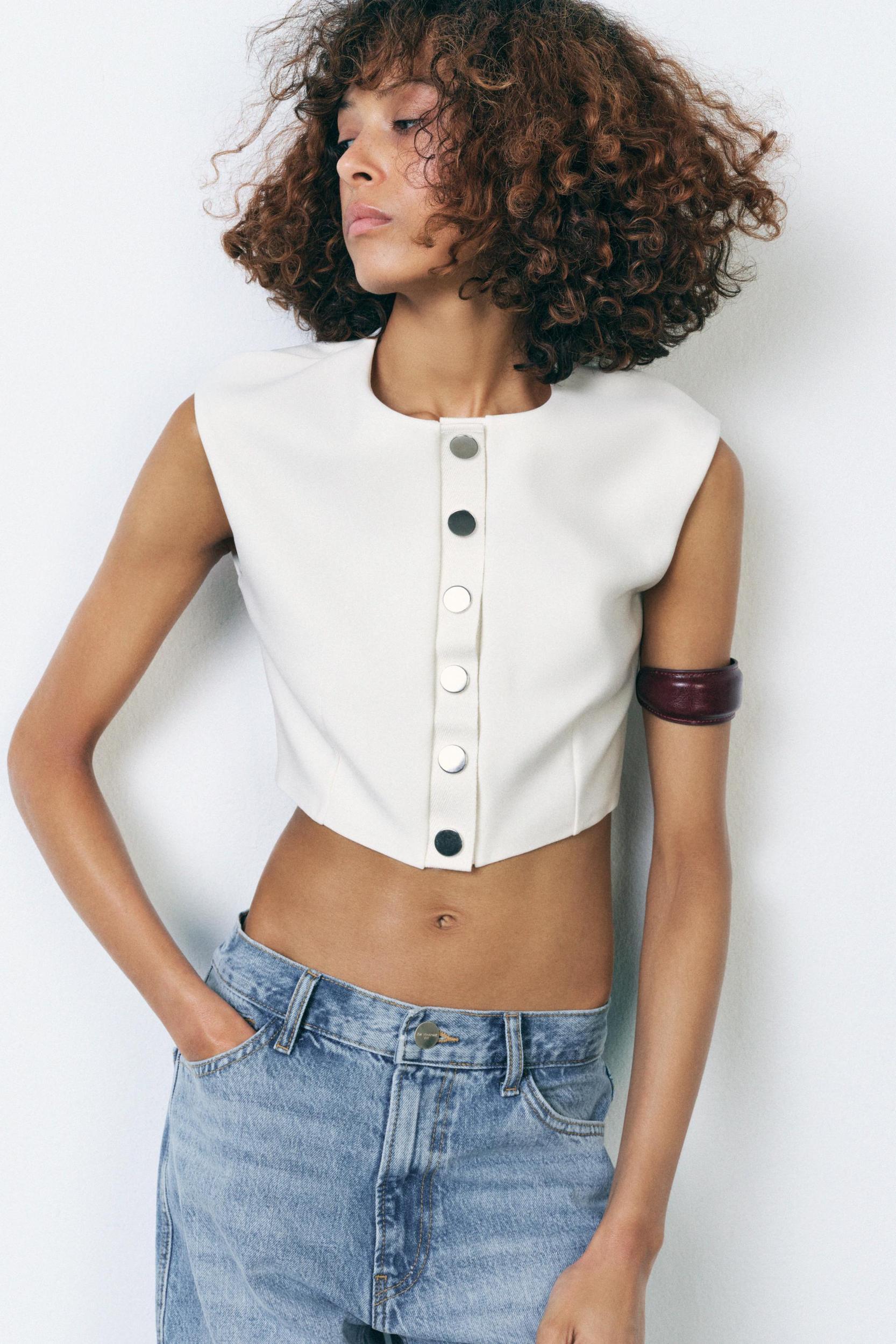 BUTTONED CREPE TOP Product Image