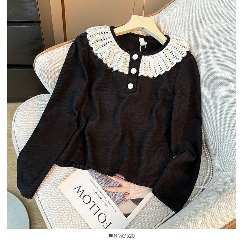 Lace-Trim Henley-Neck Loose Crop T-Shirt Product Image