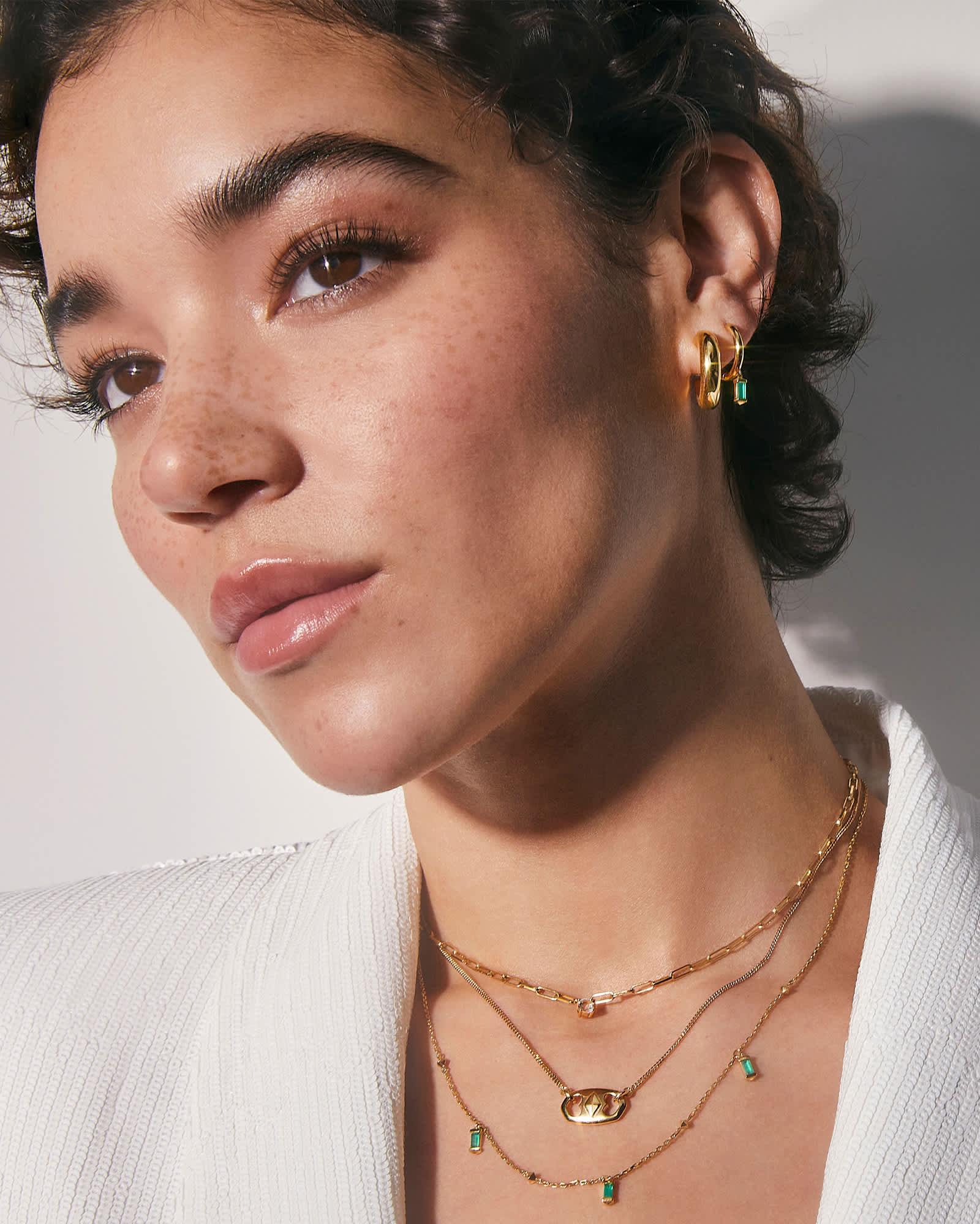 Small Bold Tube Hoop Earrings in 18k Gold Vermeil Product Image