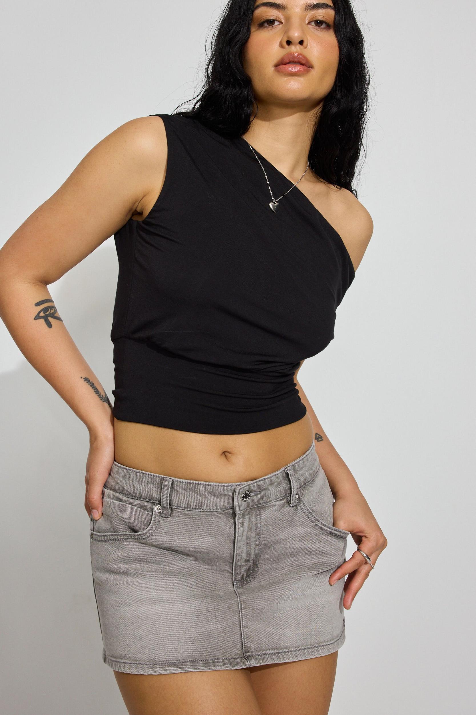 Off Shoulder Band Top Product Image