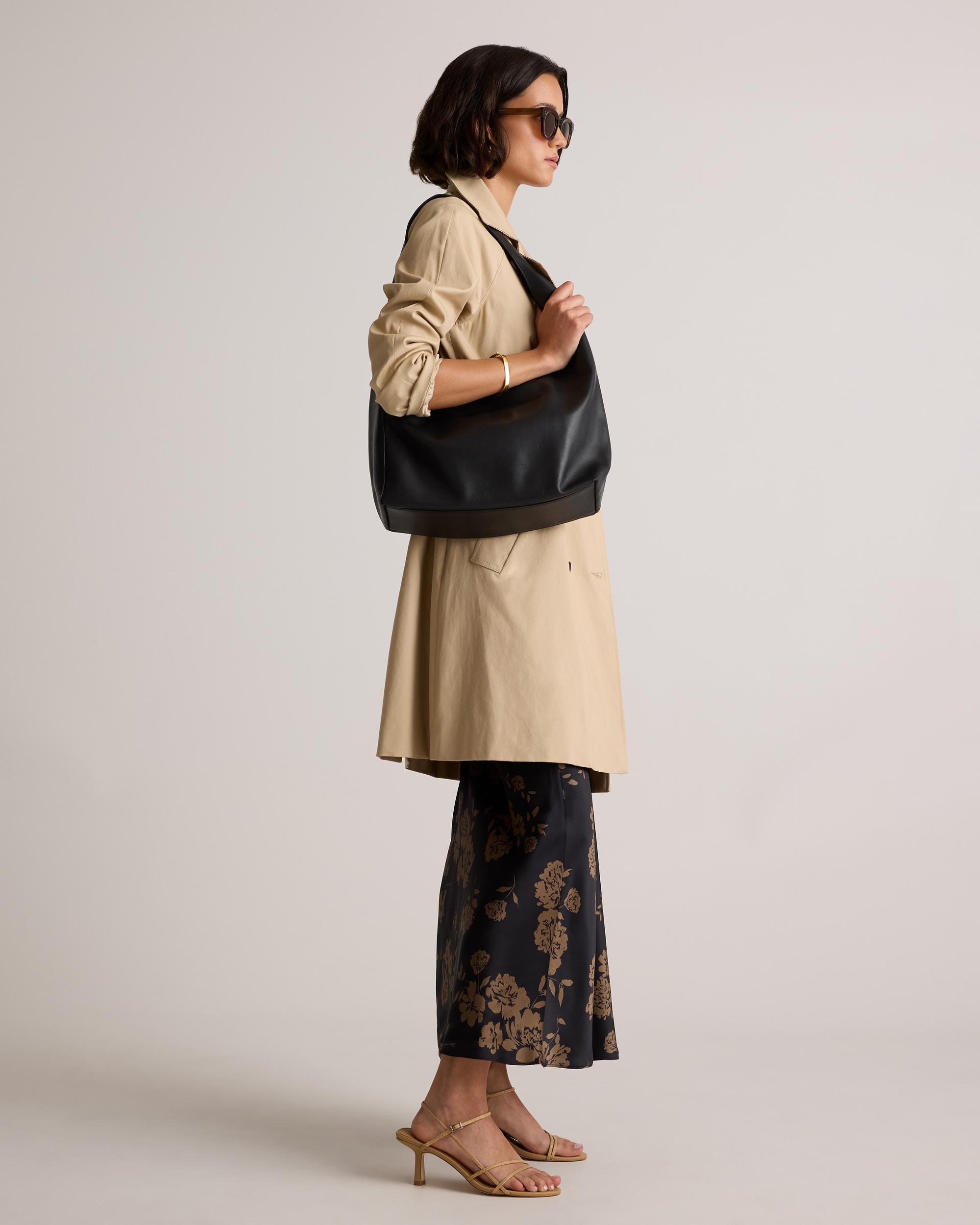 Quince | Women's Italian Leather Slouchy Shoulder Bag Product Image