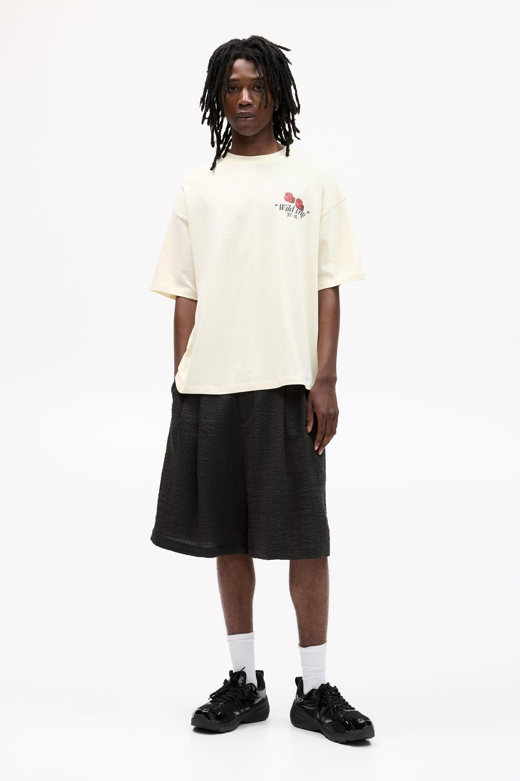 Dice graphic T-shirt Product Image