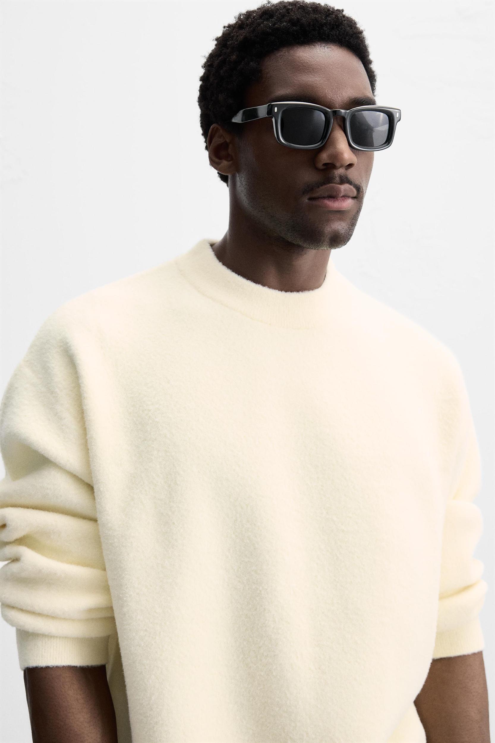 TEXTURED SWEATER Product Image