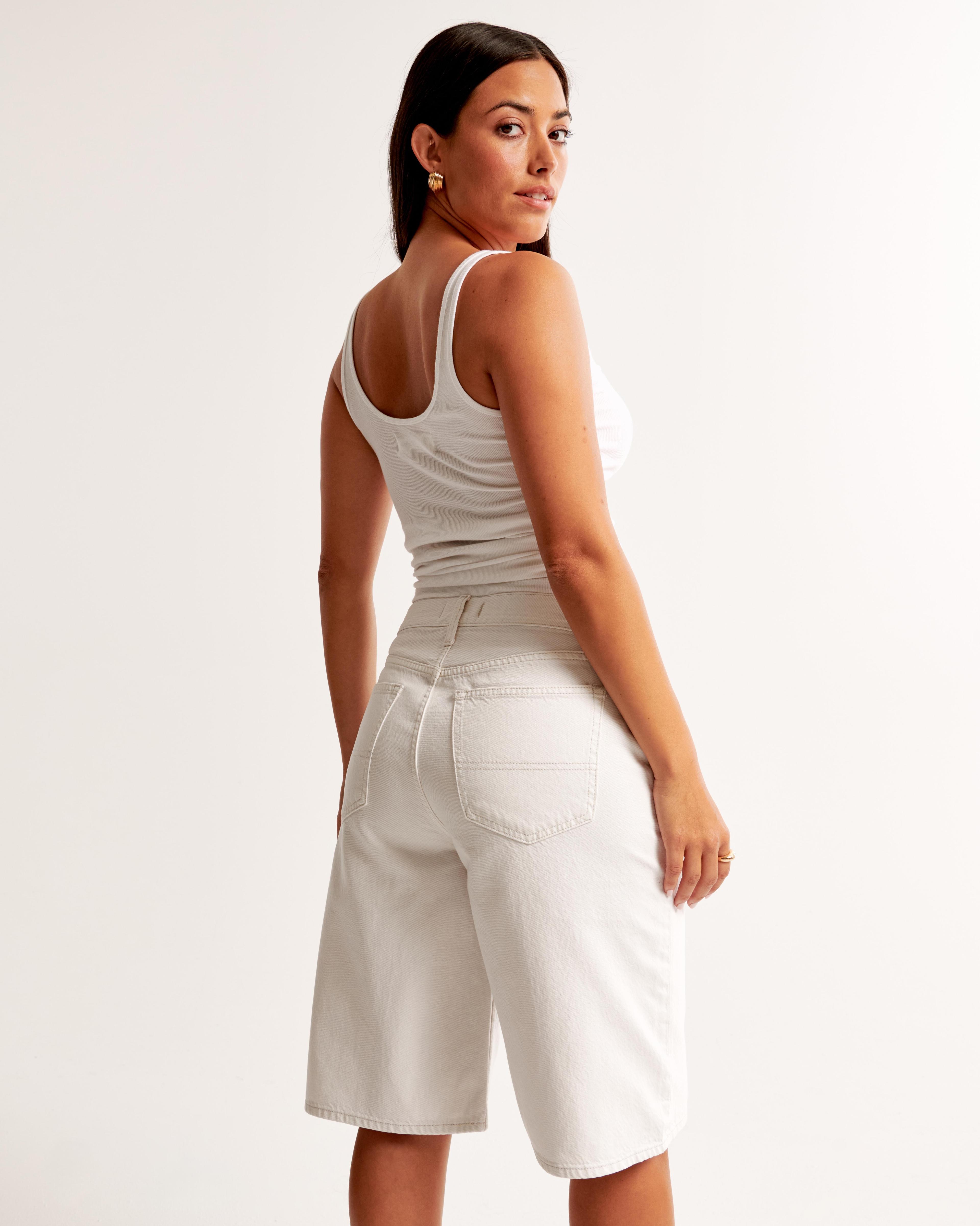 Curve Love Mid Rise Slouchy Short Product Image