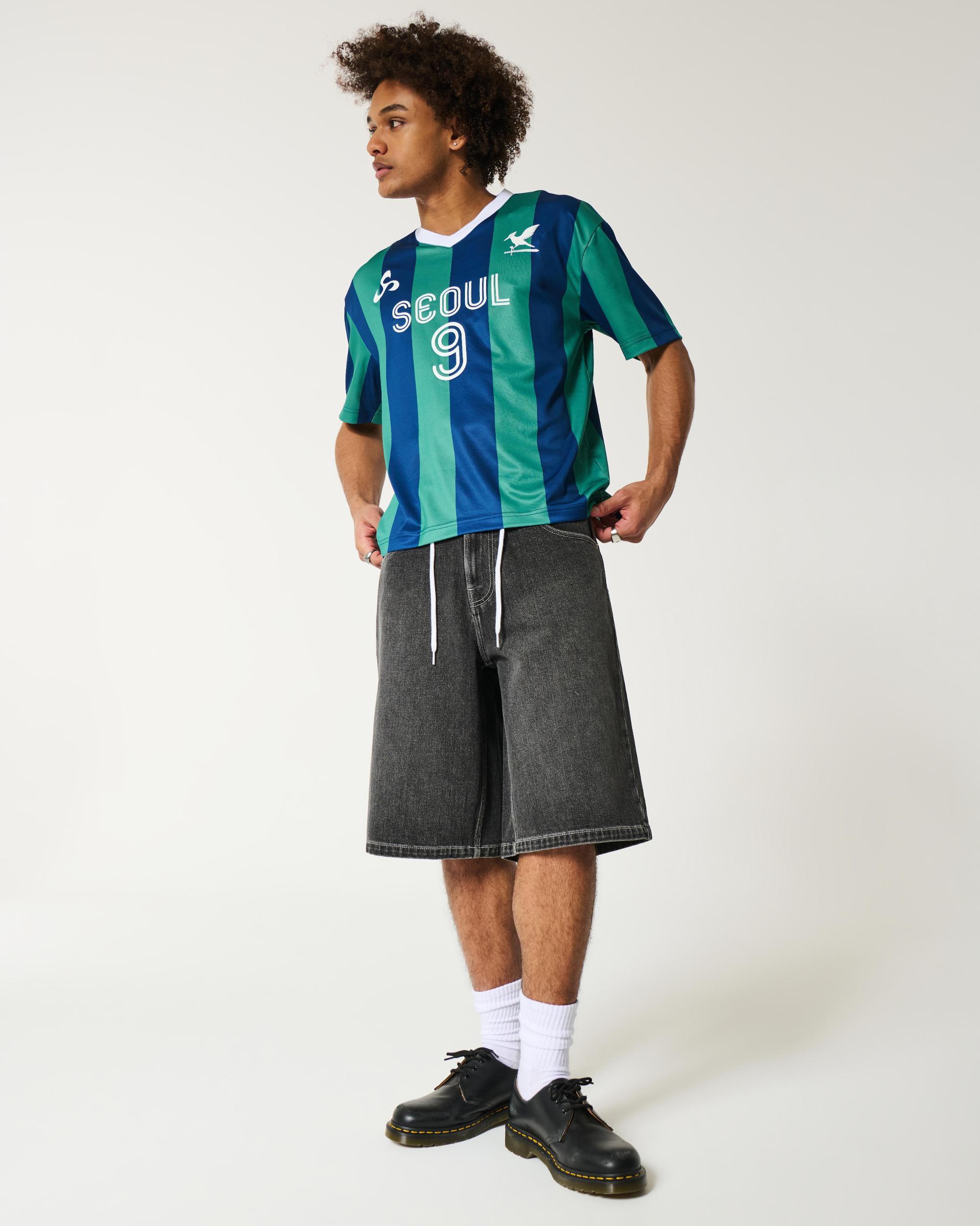 Below-the-Knee Washed Black Super Baggy Denim Shorts Product Image