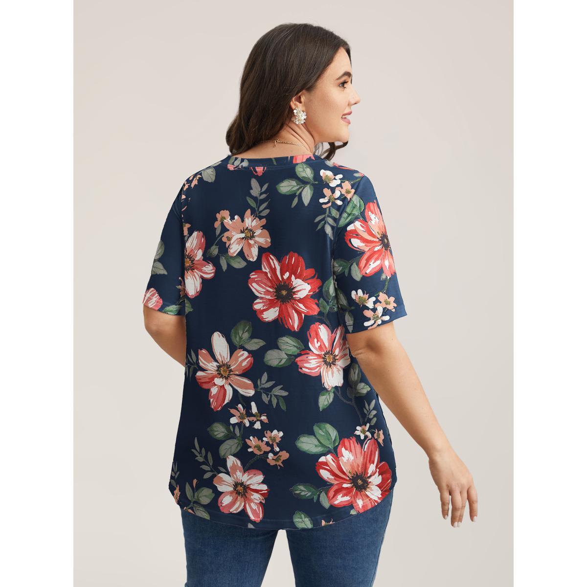 Plus Size Multi-Color Floral Print V-Neck T-Shirt Indigo Women Timeless Non Natural Flowers V-neck Elegant T-shirts BloomChic 12/L Product Image