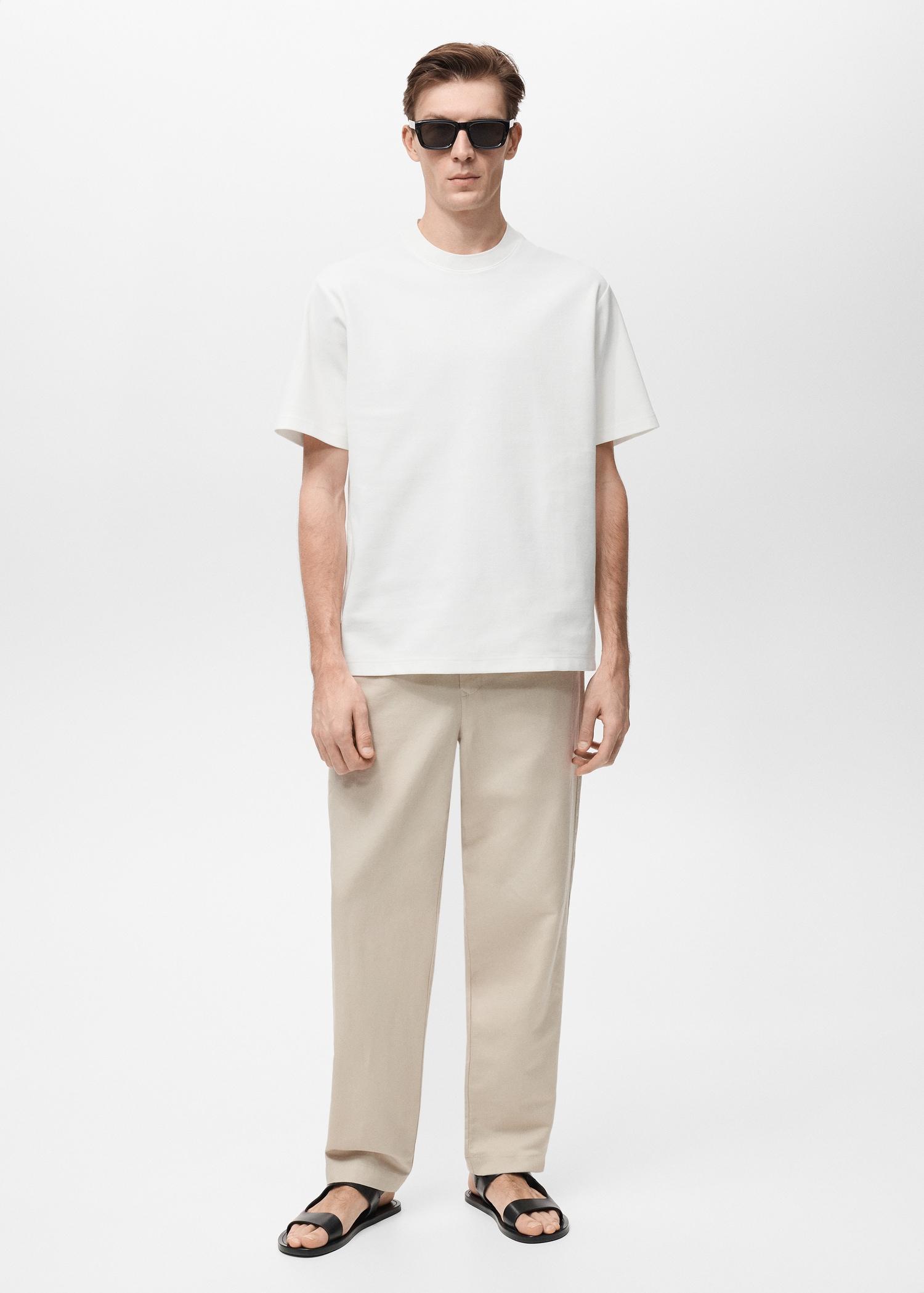 Regular-fit textured t-shirt - Men | MANGO USA Product Image