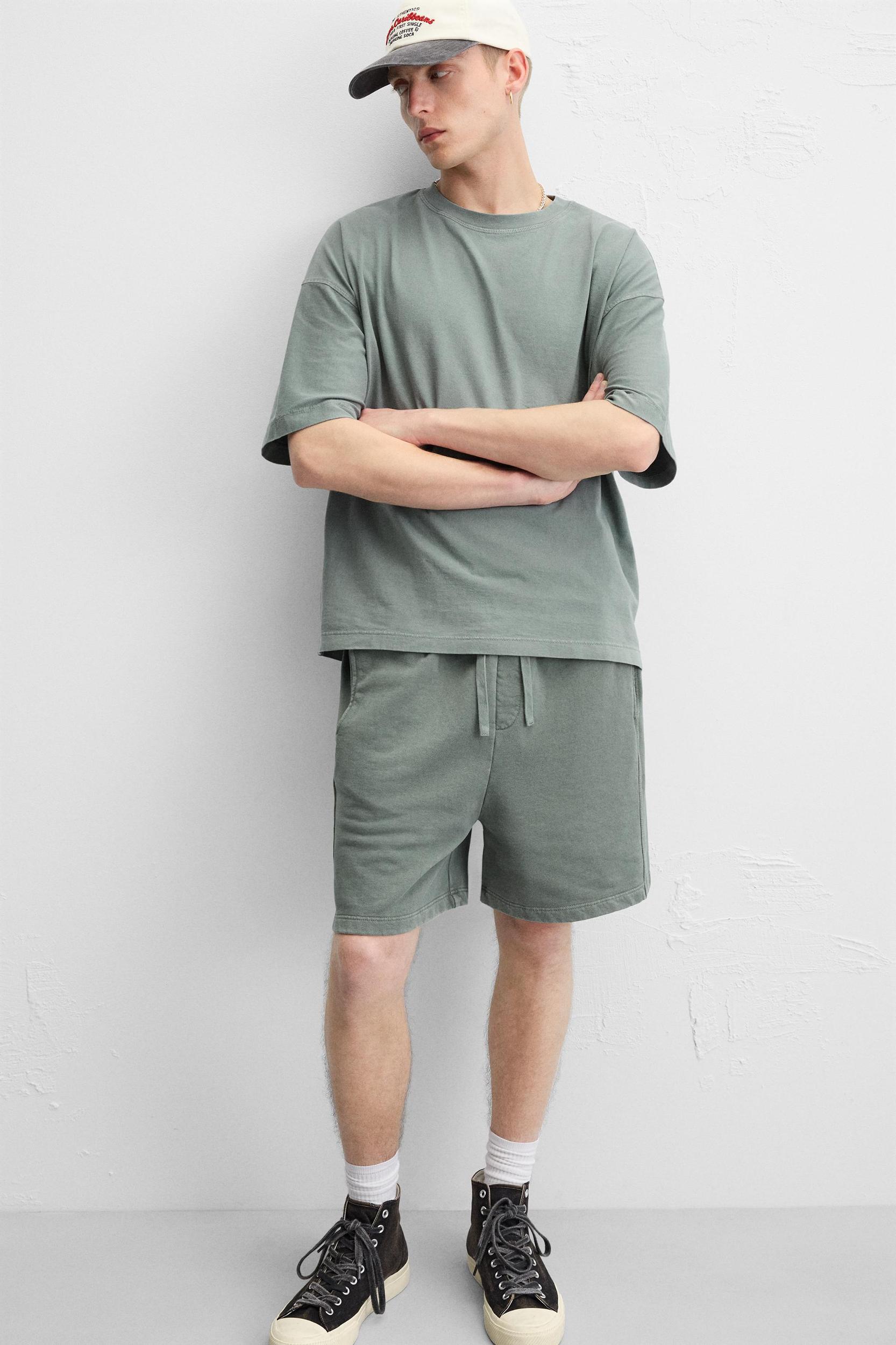 WASHED JOGGER SHORTS Product Image