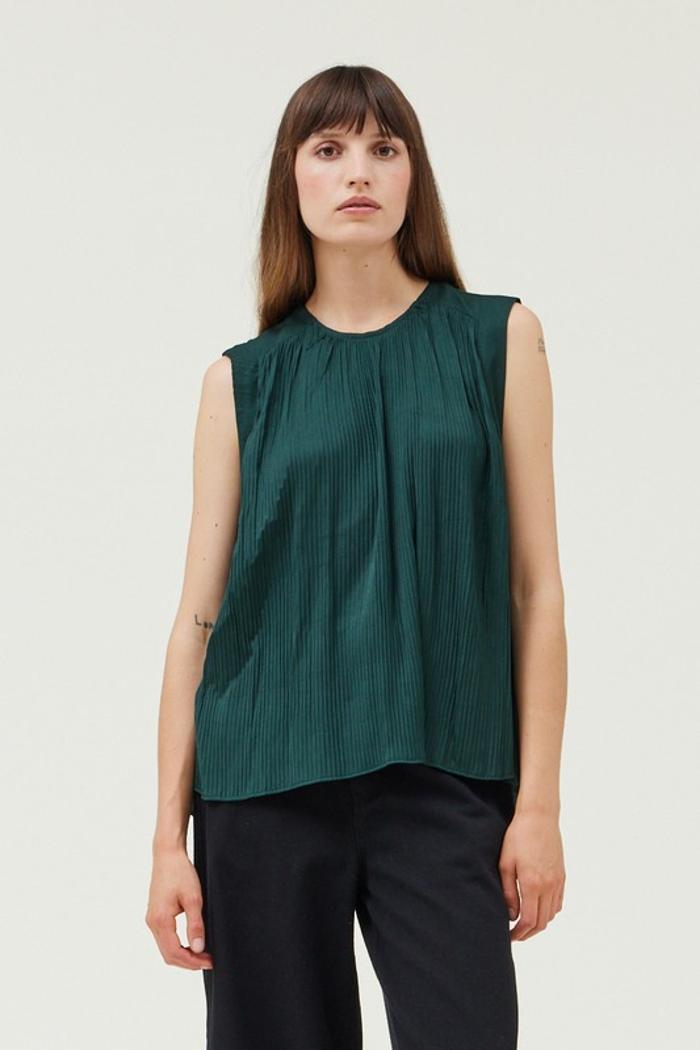 Pleated Sleevless Top Product Image