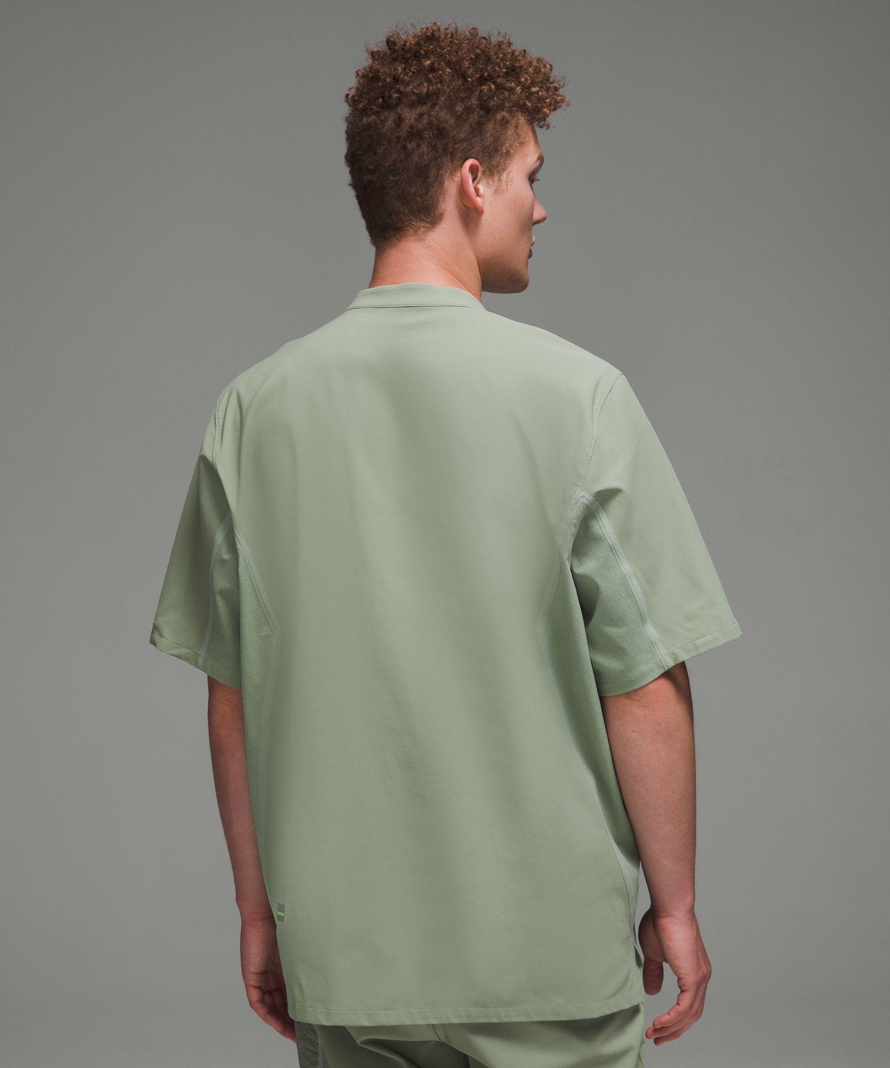 Water-Repellent Hiking Short-Sleeve Shirt Product Image