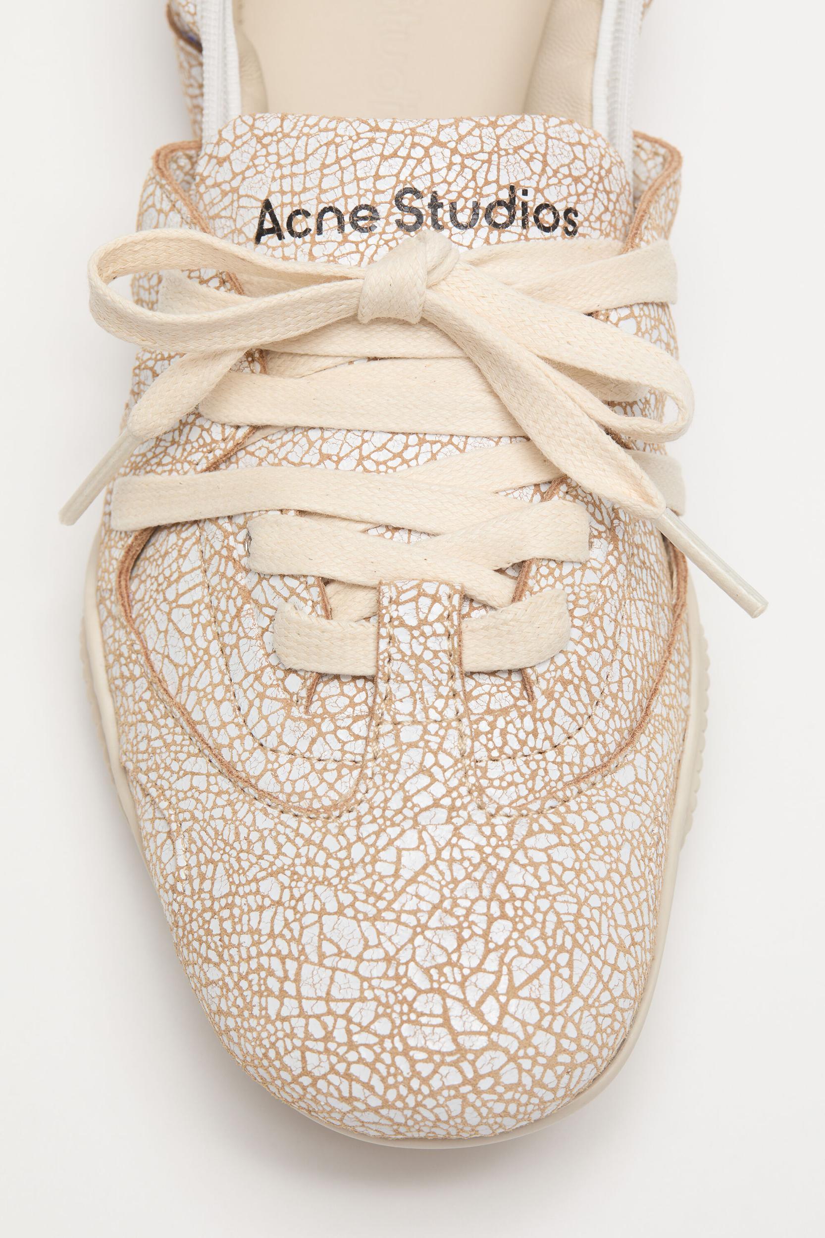 Lace-up leather shoes Product Image