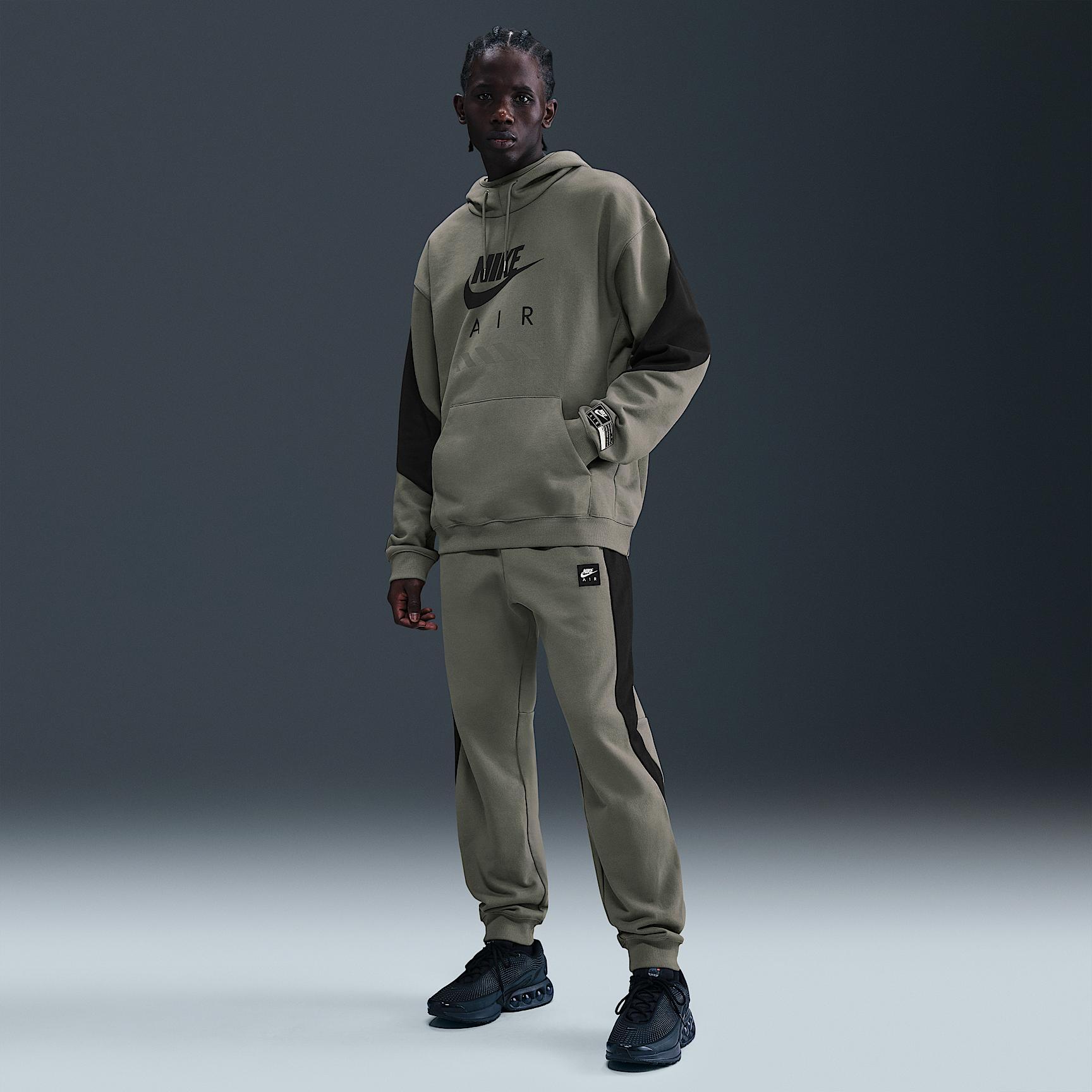 Nike Men's Air Fleece Jogger Pants Product Image