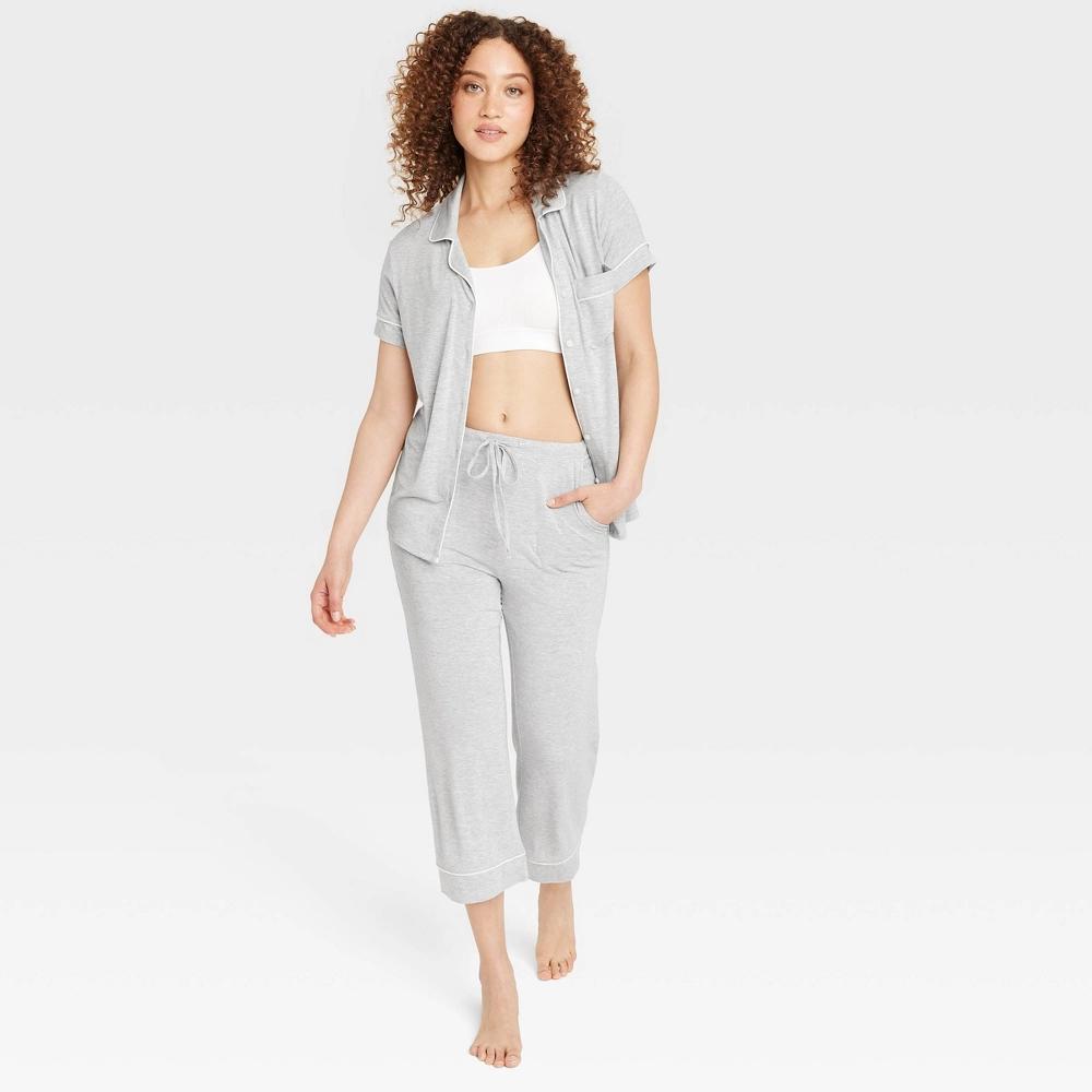 Womens Cloud Knit Short Sleeve Notch Collar Top and Cropped Pants Pajama Set - Auden Heathered XS Product Image