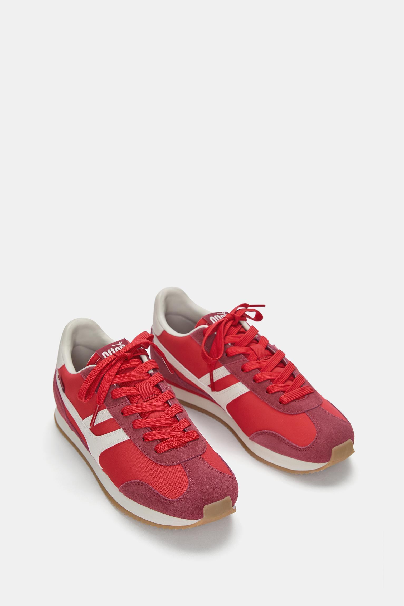 Retro sneakers Product Image