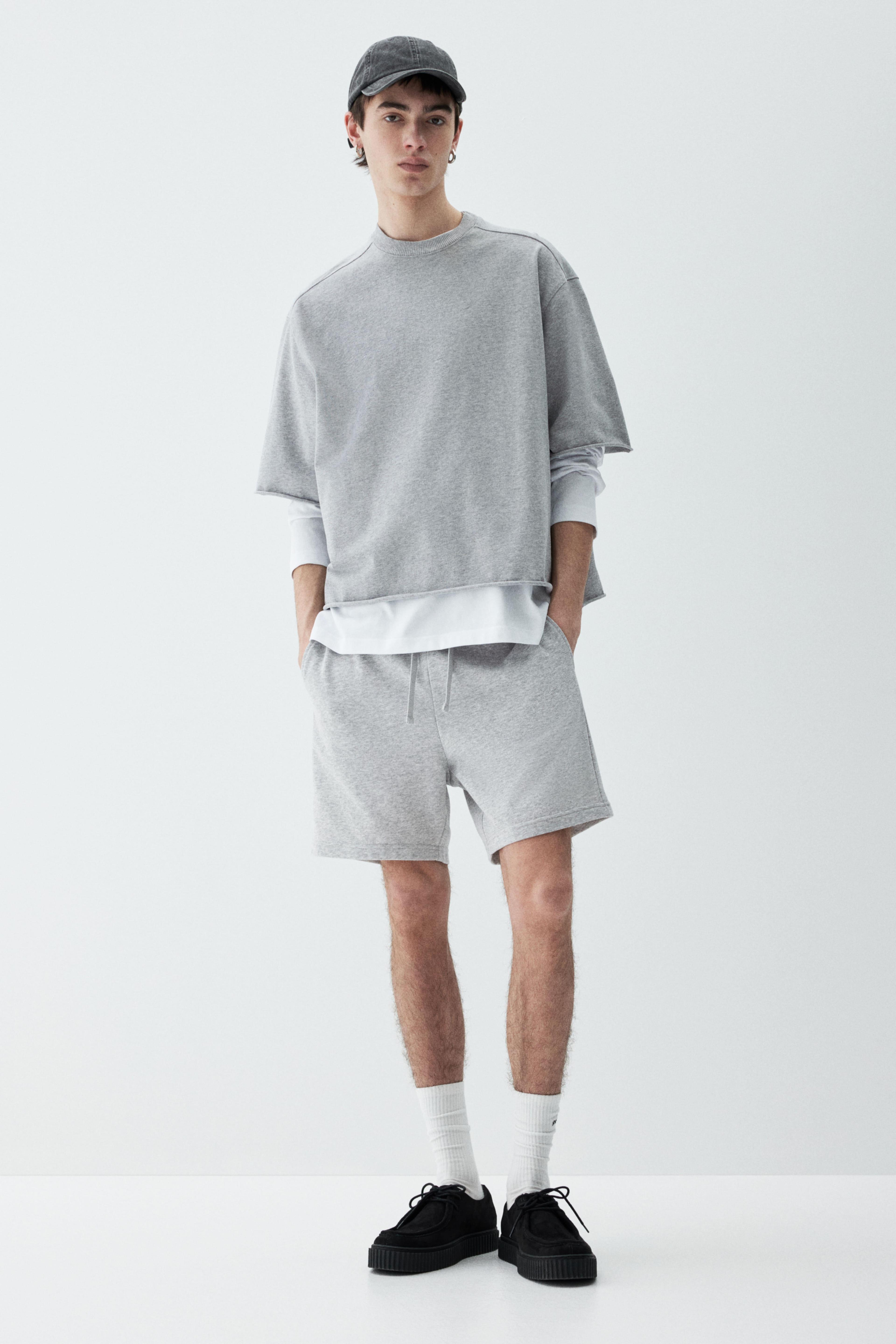 Regular Fit Sweatshorts Product Image