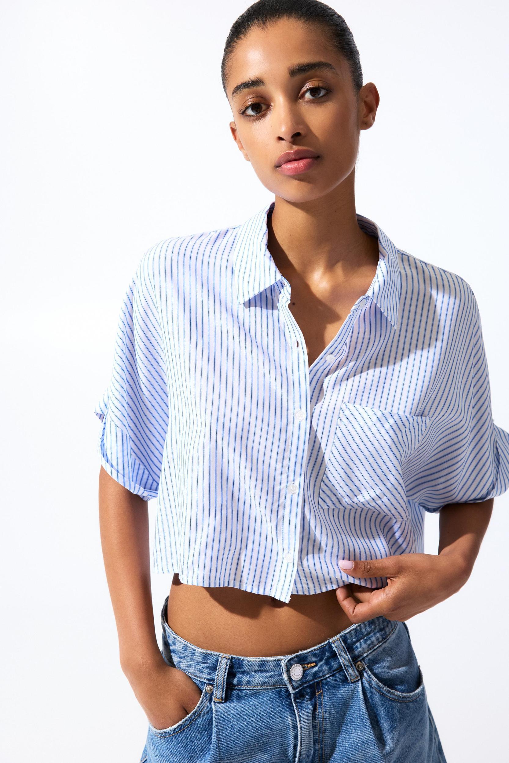 Striped cropped shirt Product Image