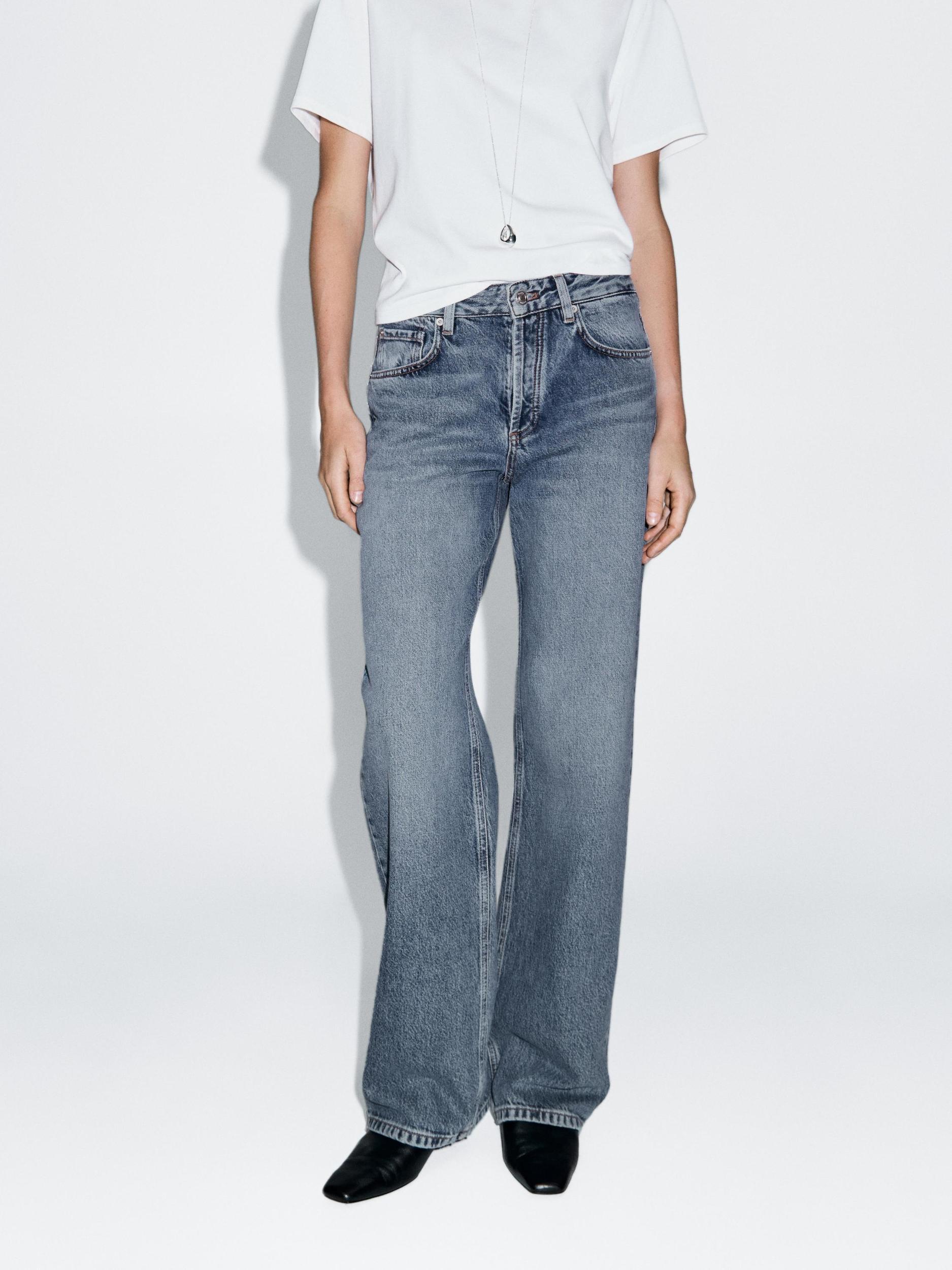 Mid-rise wide-leg jeans Product Image