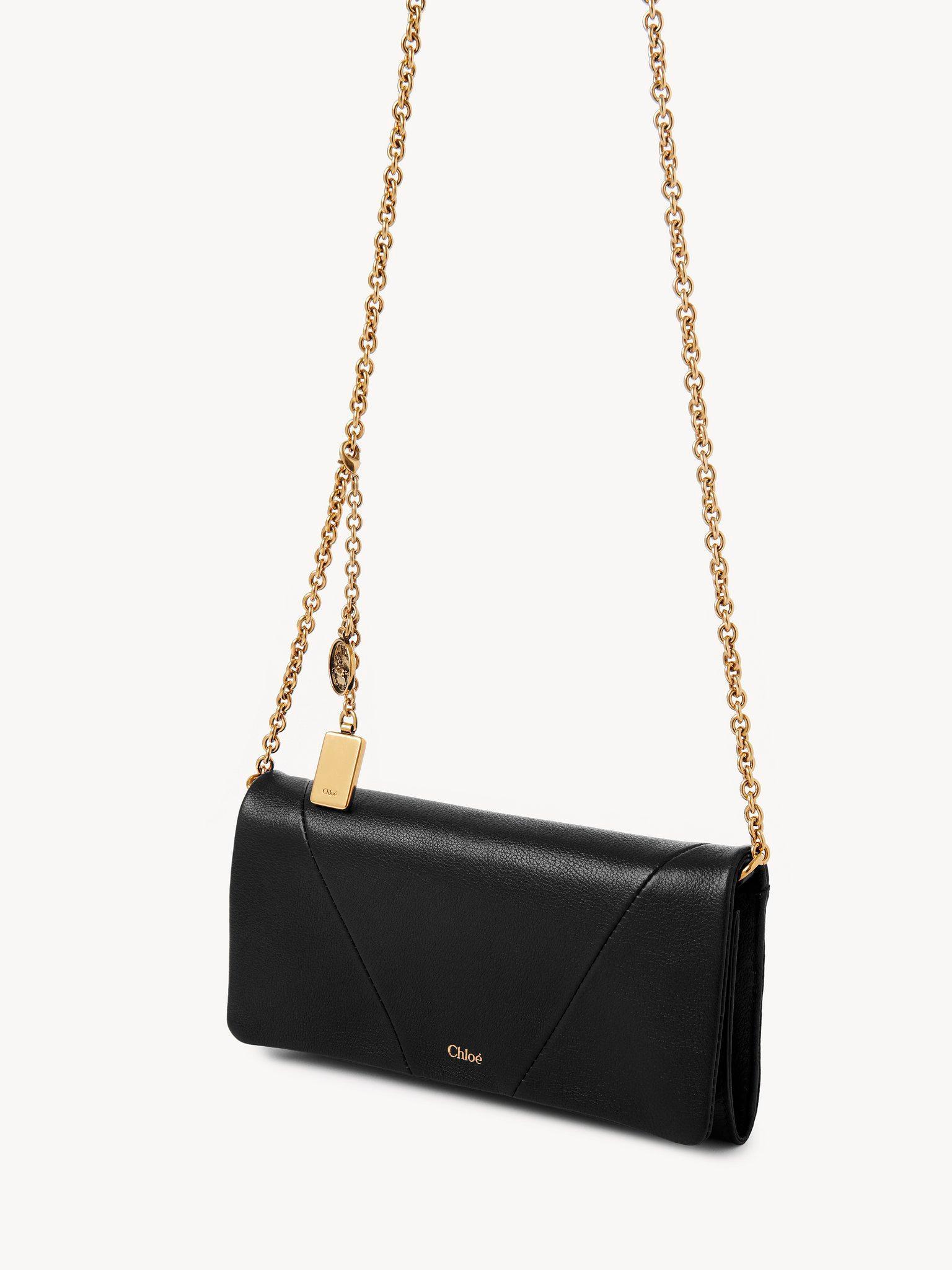 Chloé Spin flap wallet on chain in grained leather Product Image