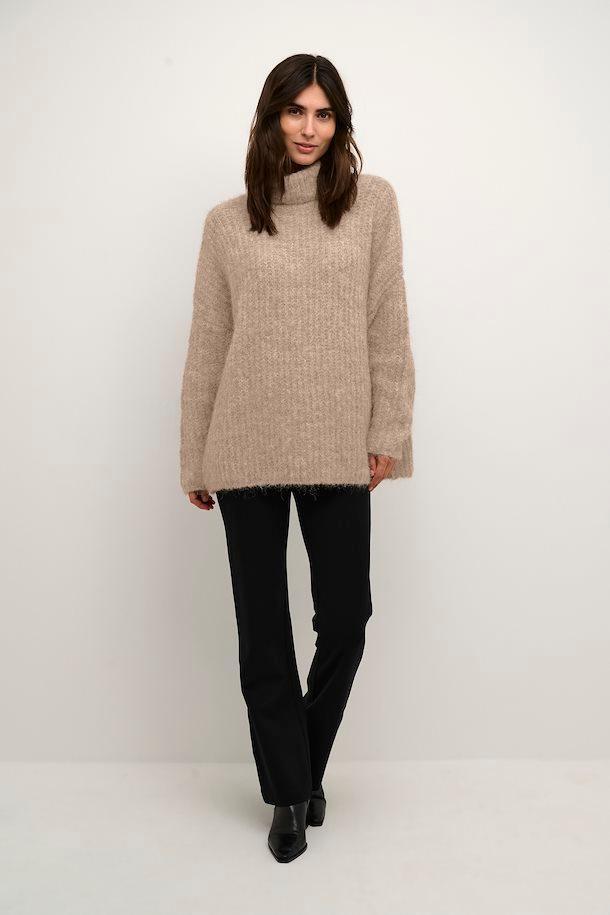 CUbrava Pullover Product Image