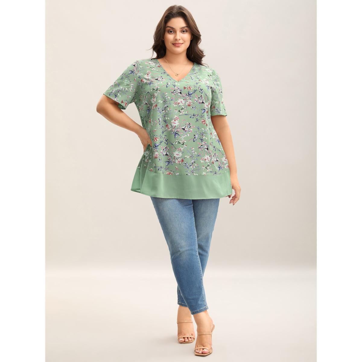 Plus Size Greenbean Garden Print Spliced V-Neck Blouse Women Romantic Short sleeve V-neck Elegant Blouses BloomChic 26/4X Product Image