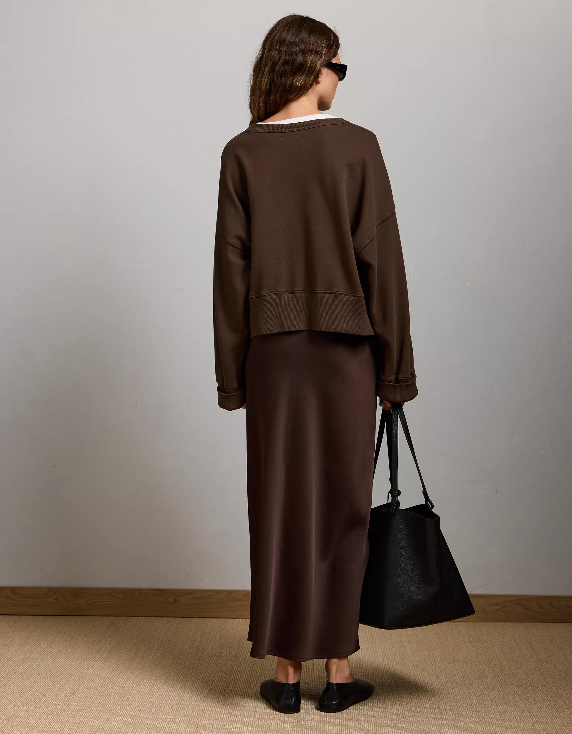 AE77 Premium Relaxed Cropped Sweatshirt Product Image