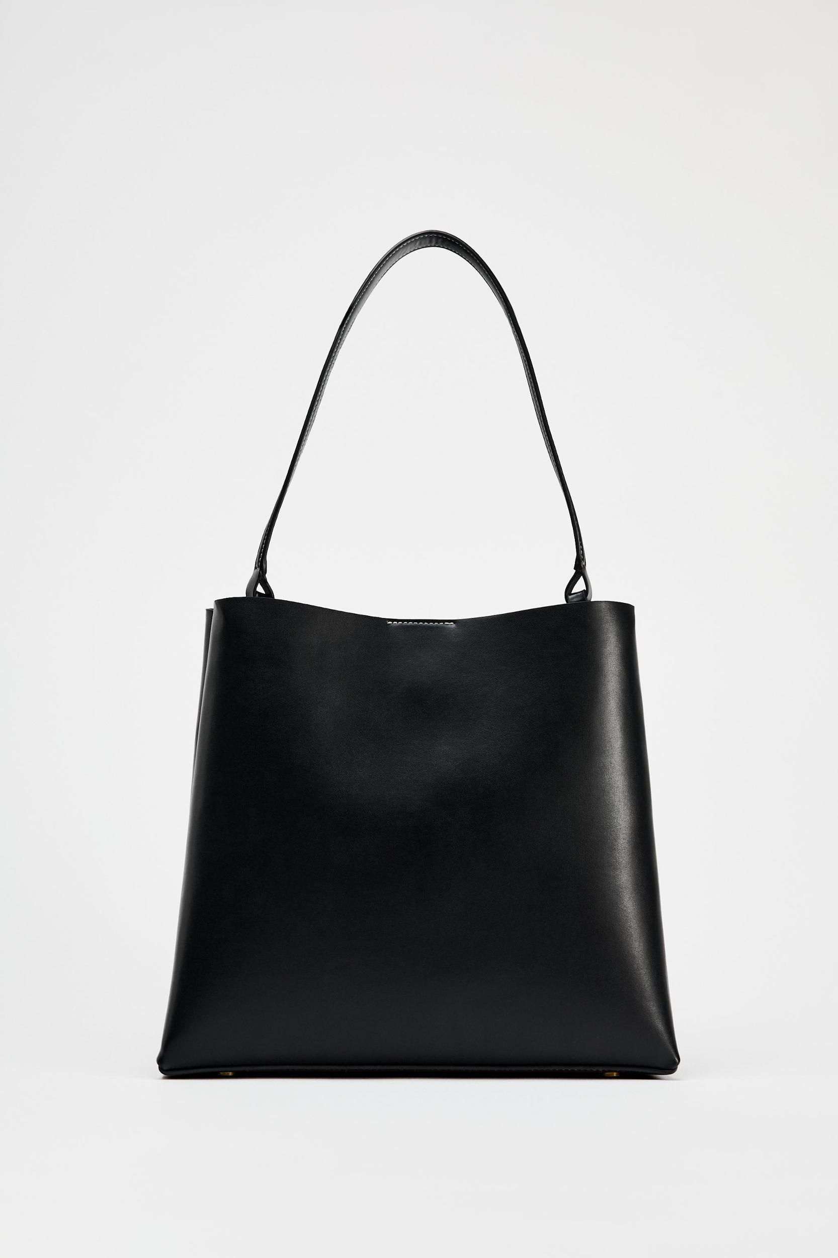 MINIMALIST BUCKET BAG Product Image