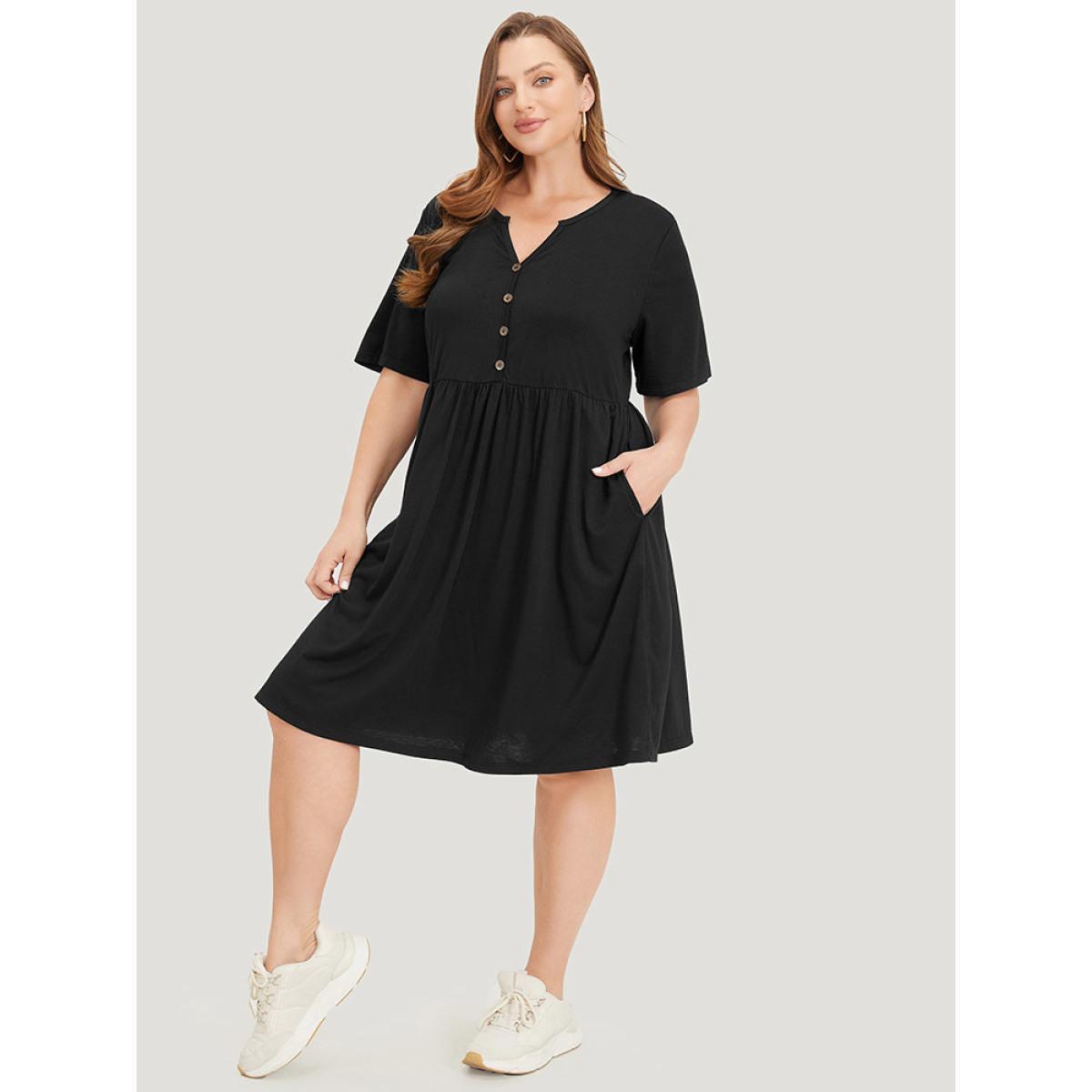 Plus Size Solid Notched Pocket Flutter Hem Dress Black Women Casual Elastic Waist Notched collar Short sleeve Curvy Midi Dress BloomChic 28/5X Product Image