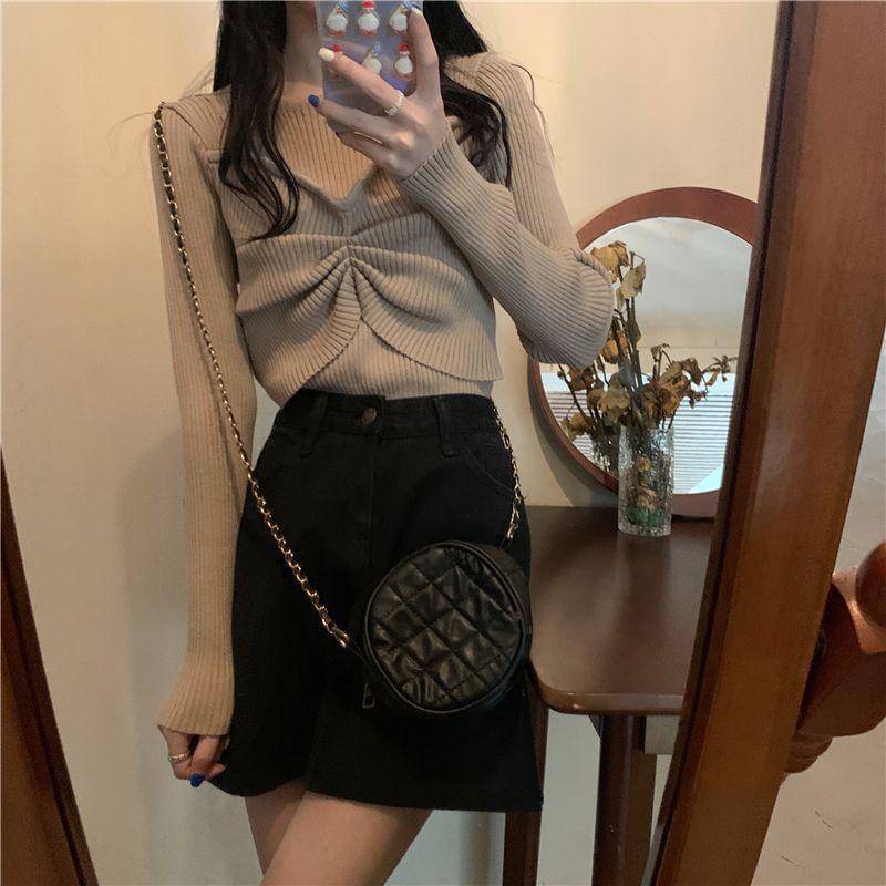 Long-Sleeve Crew Neck Mock Two-Piece Plain Ruched Ribbed Knit Top Product Image