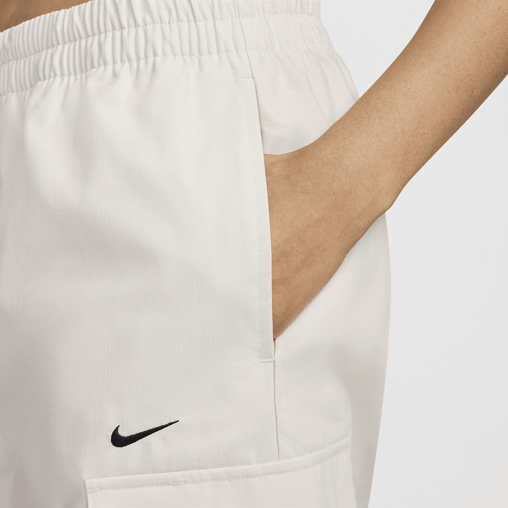 Women's Nike Sportswear Everything Wovens Mid-Rise Cargo Pants Product Image