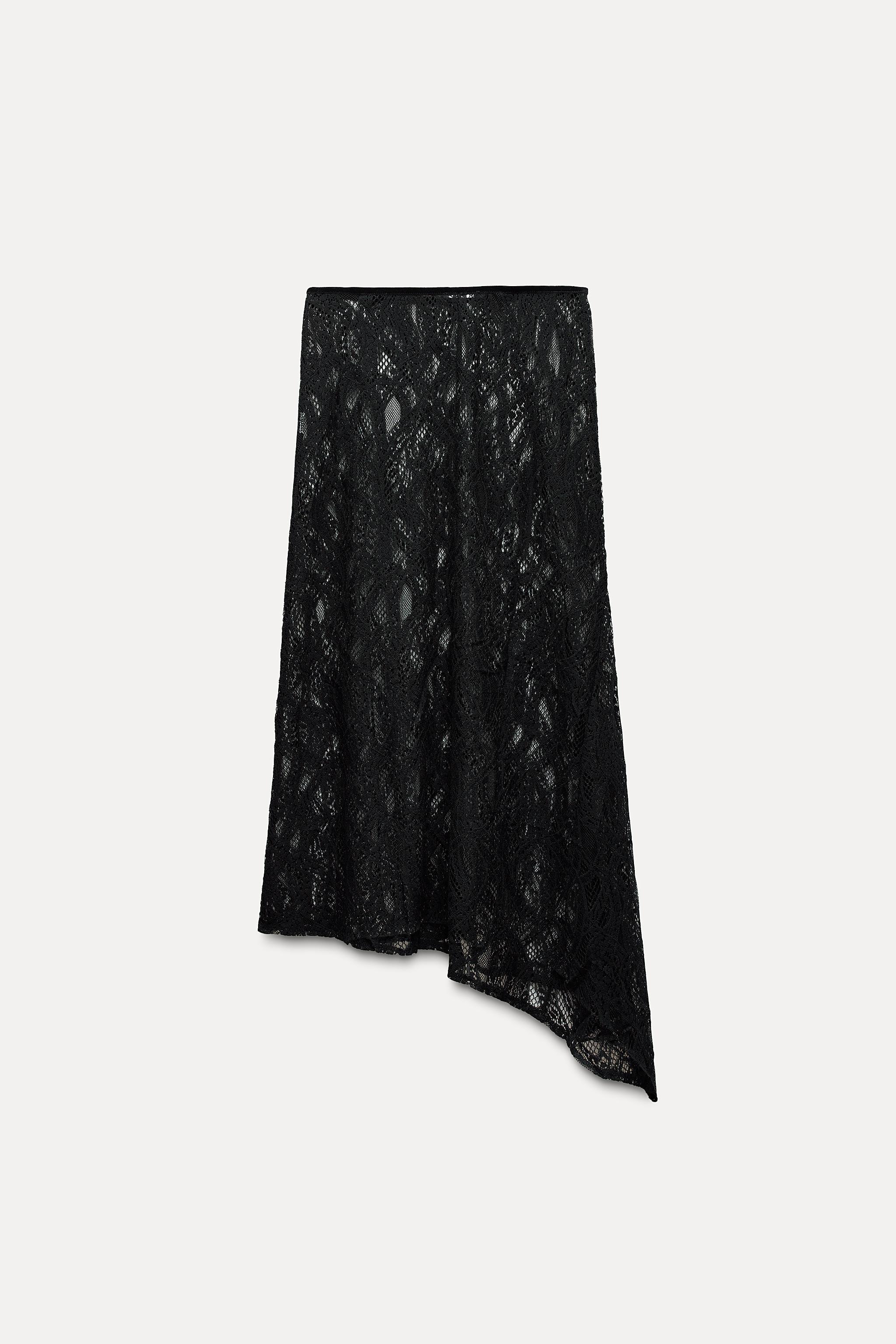 VELVET LACE TOP Product Image