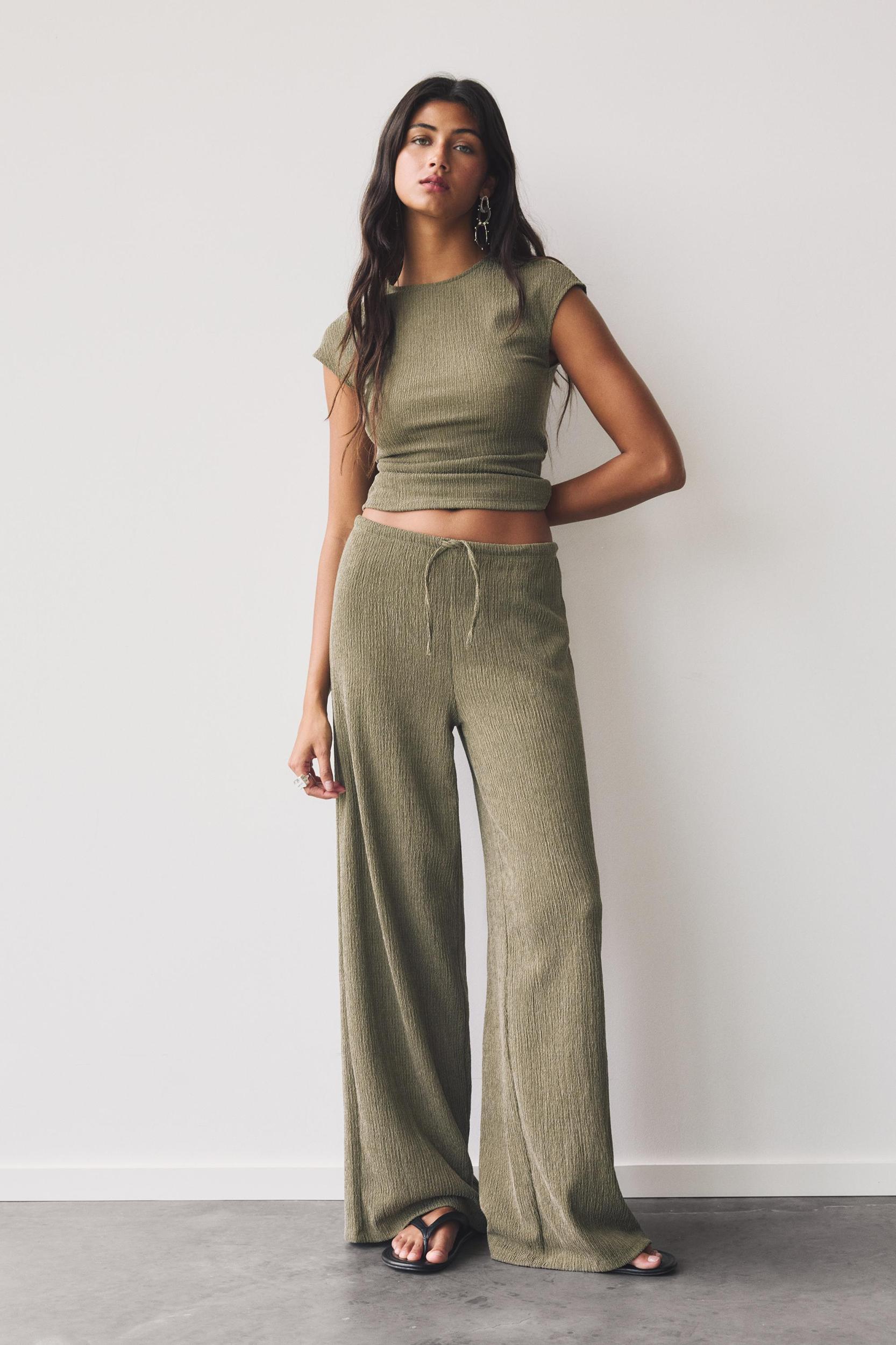 Wide-leg crepe pants Product Image
