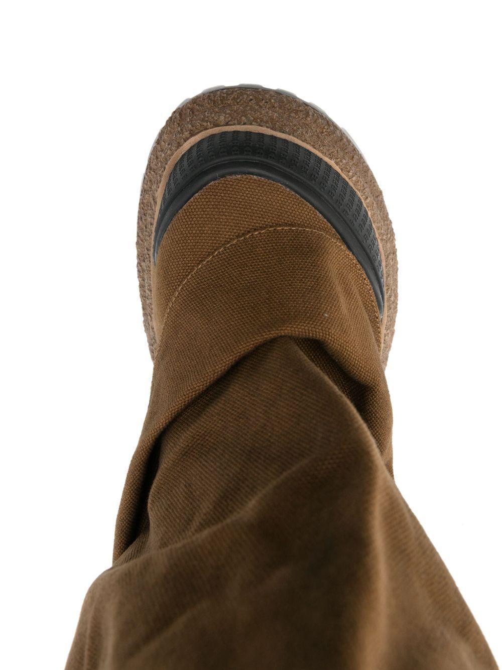 90mm Disturb boots Product Image