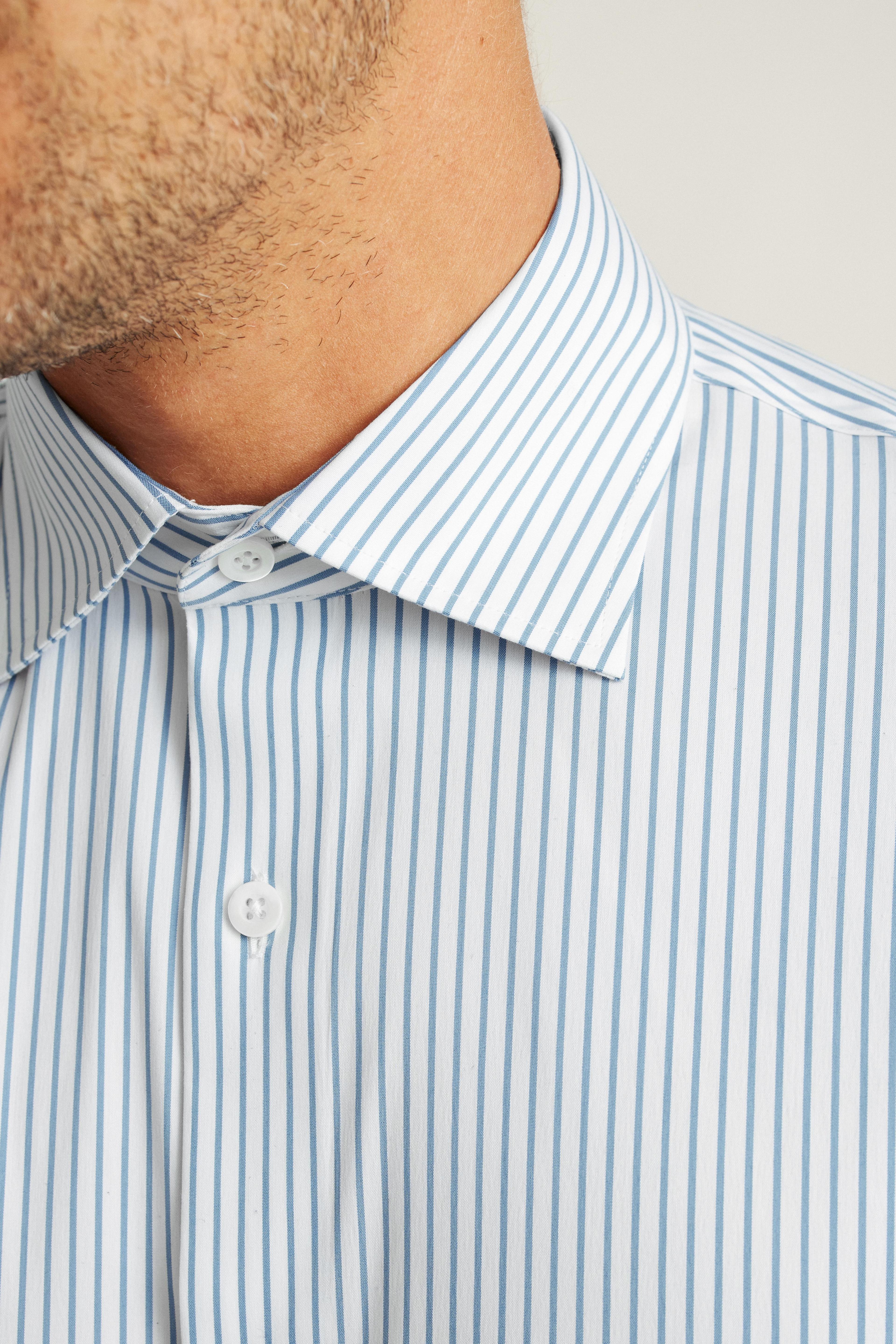 Jetsetter Stretch Dress Shirt Product Image