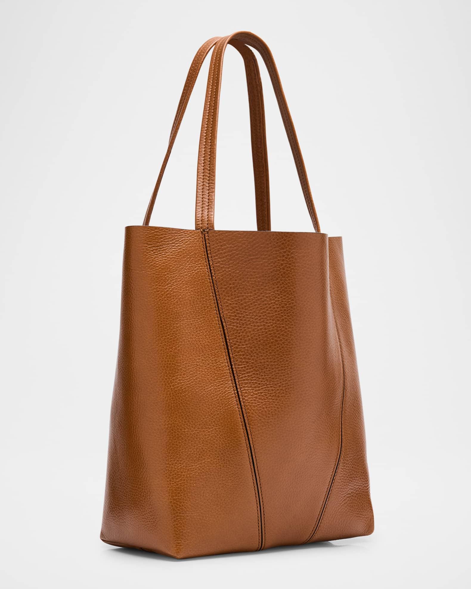 Spin Medium Tote Bag in Leather  Product Image