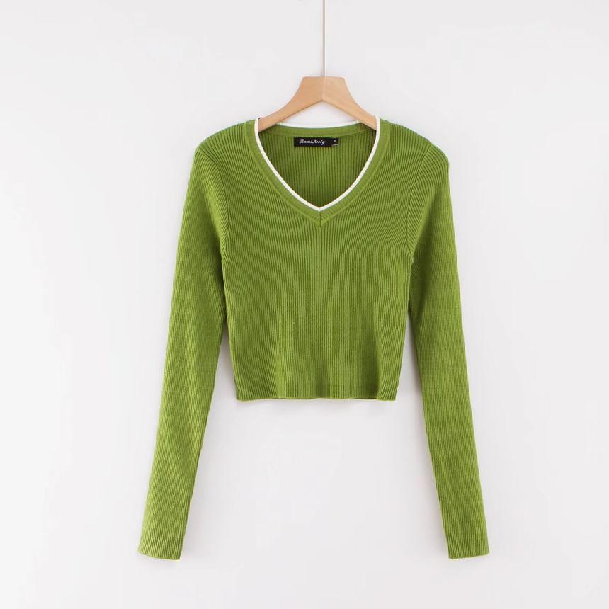 Long-Sleeve V-Neck Contrast Trim Ribbed Crop Knit Top Product Image