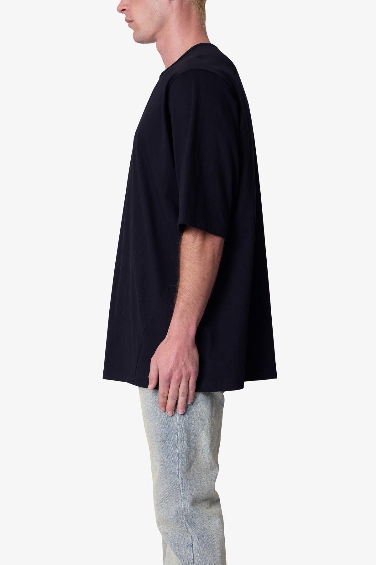 4 Eyelets Tee - Black Product Image