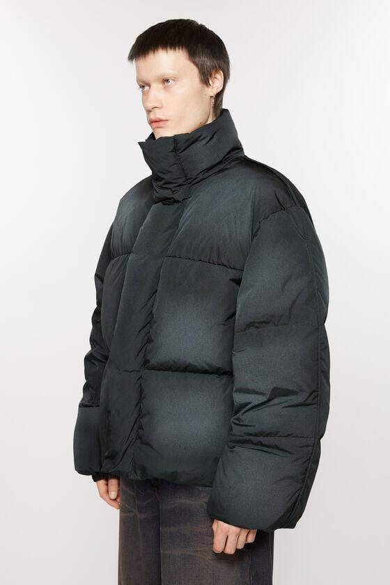 Puffer jacket sprayed Product Image