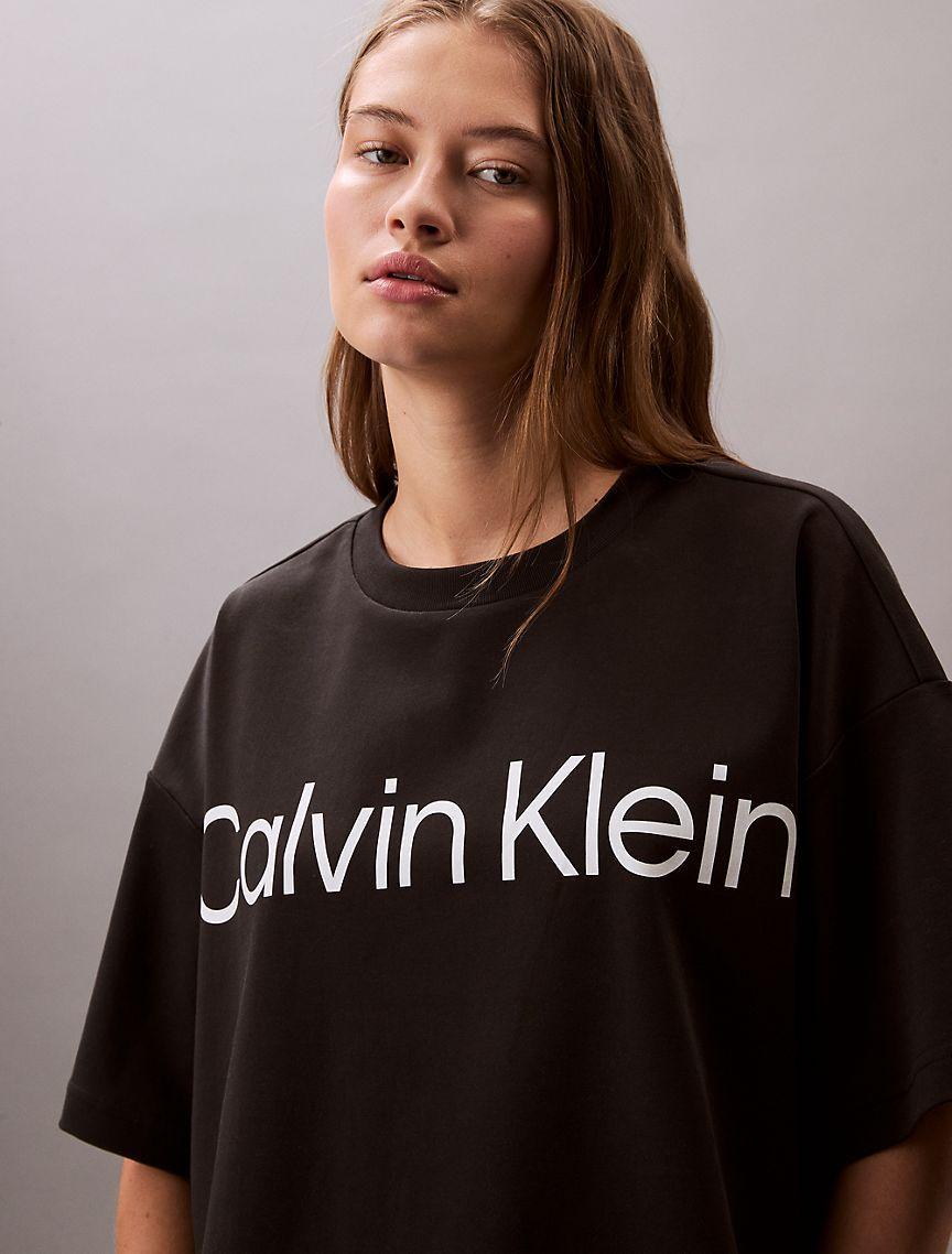 Logo Graphic Cropped Boxy T-Shirt  Product Image