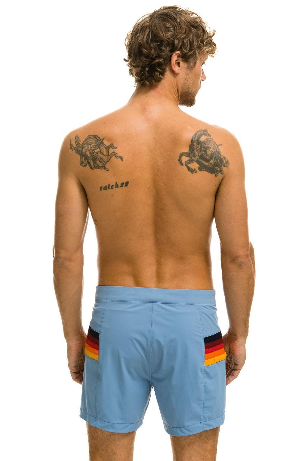 MEN'S HORIZONTAL 5 STRIPE FLEX SHORTS - ISLANDA Male Product Image