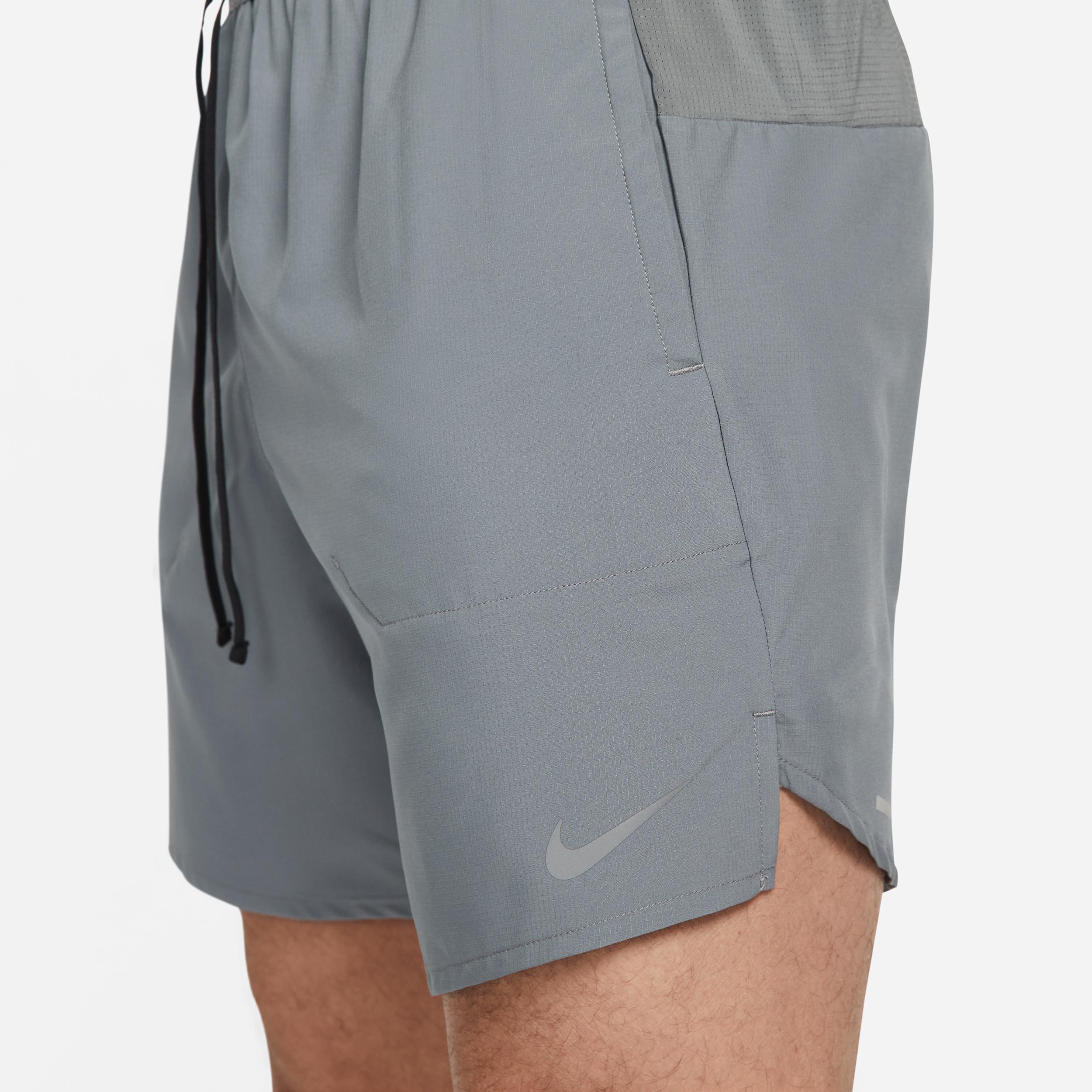 Nike Men's Stride Dri-FIT 7" Brief-Lined Running Shorts Product Image