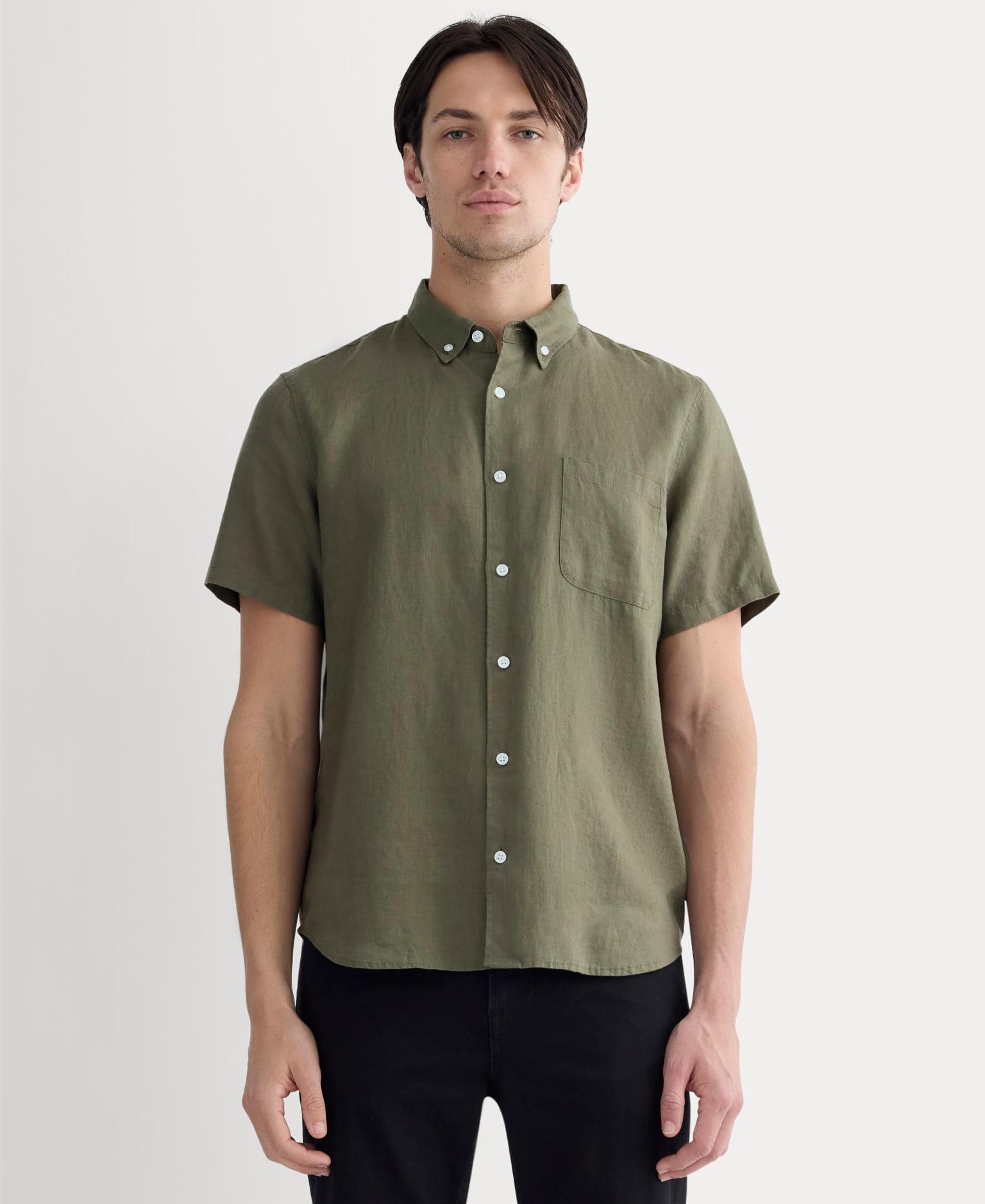 Mens Classic Short-Sleeve Shirt in Linen by Everlane Product Image