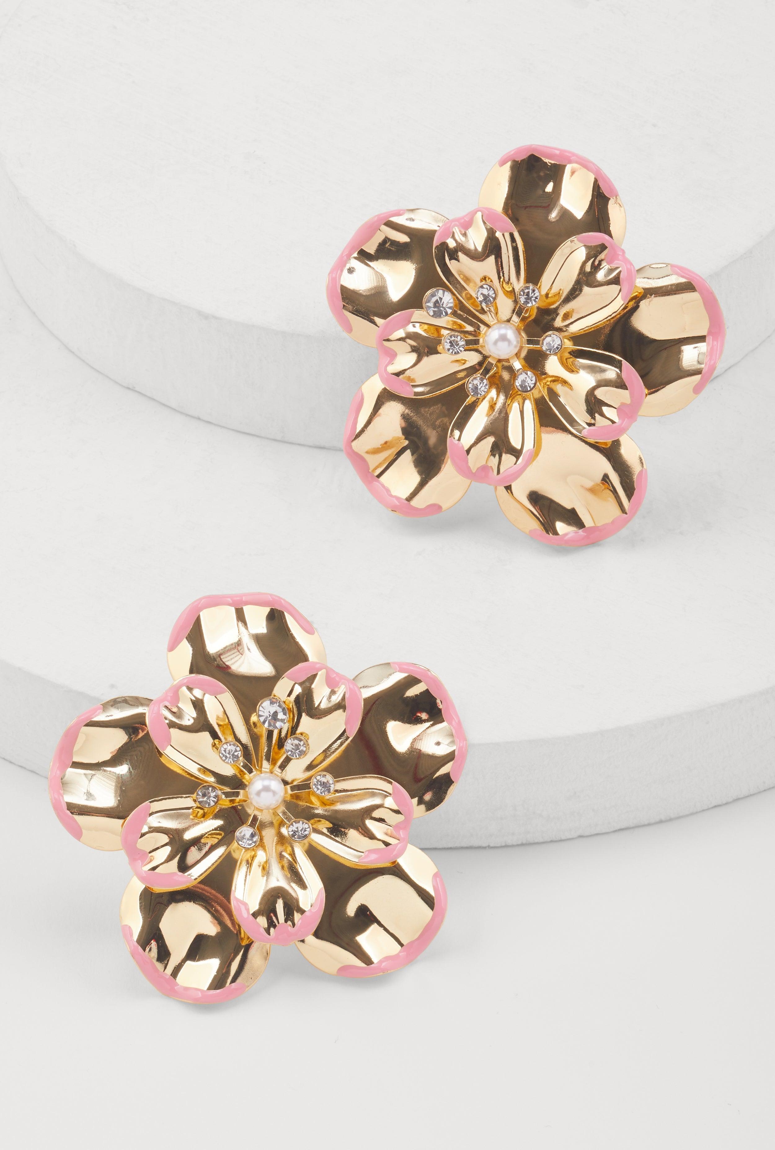 Metallic Flower Stud Earrings Female Product Image