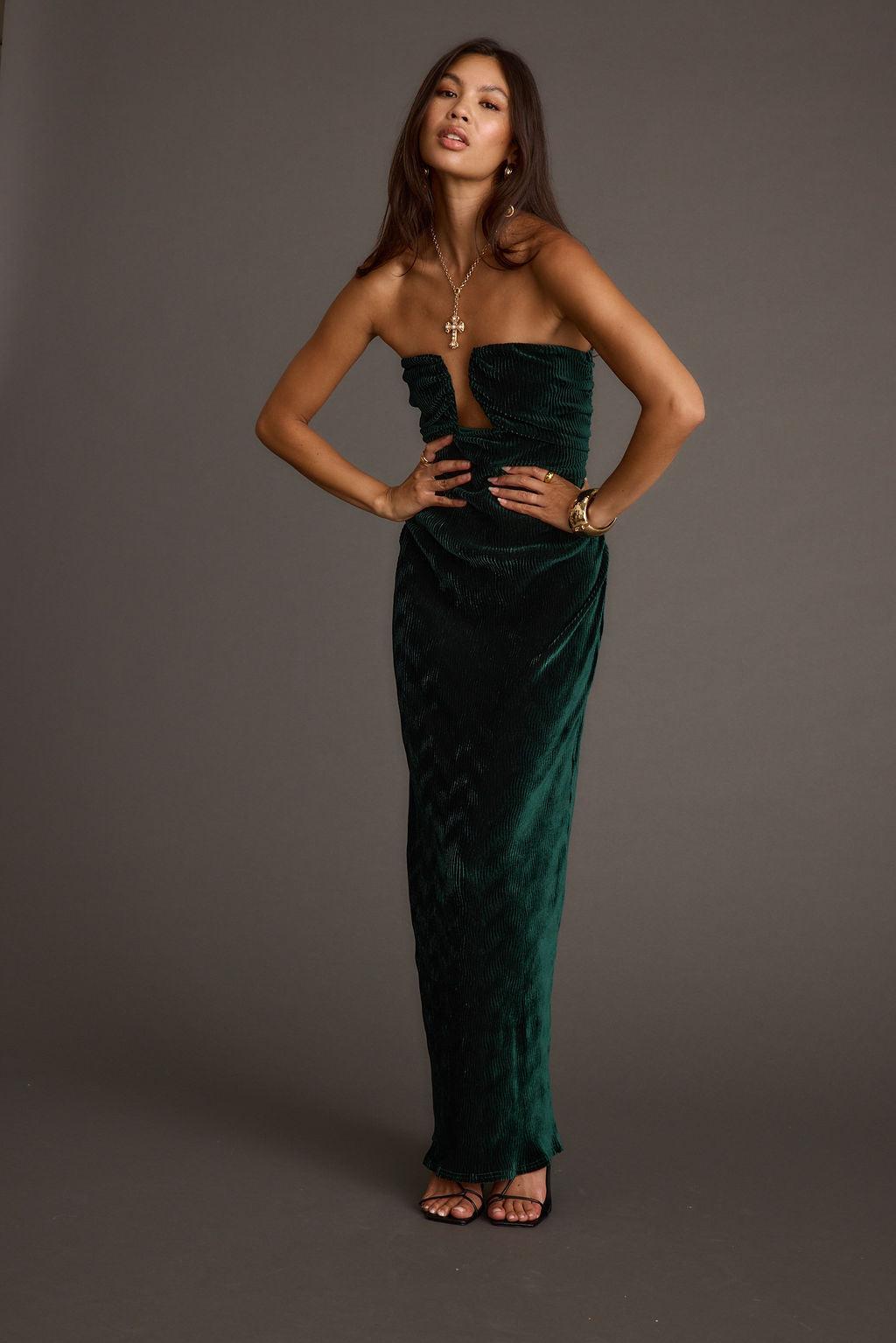 Jones Emerald Velvet Maxi Dress Product Image