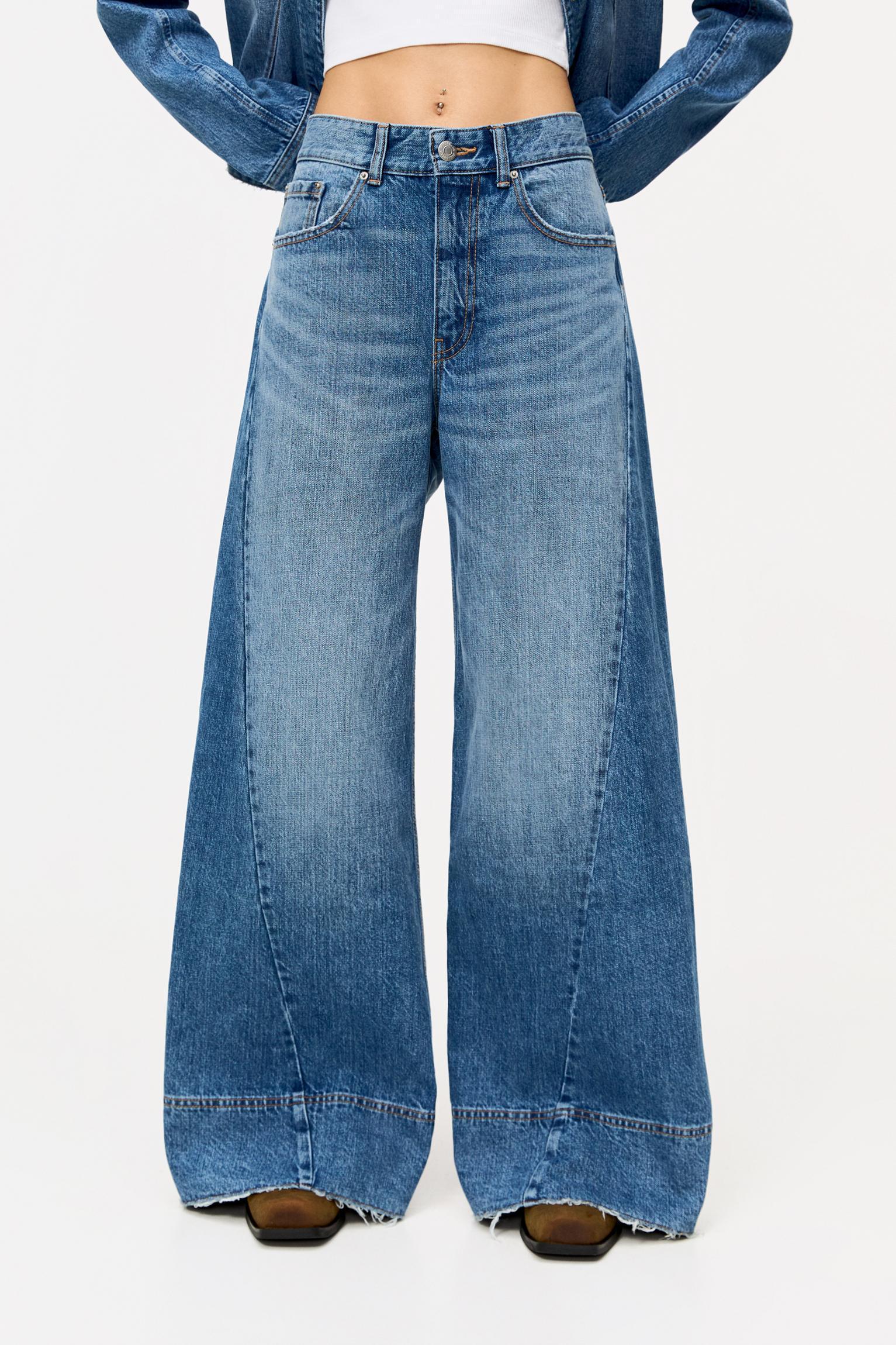 Super wide leg jeans with back belt loops Product Image