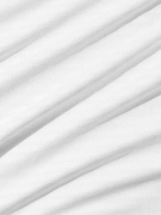 Momentum Seamless Tee Product Image