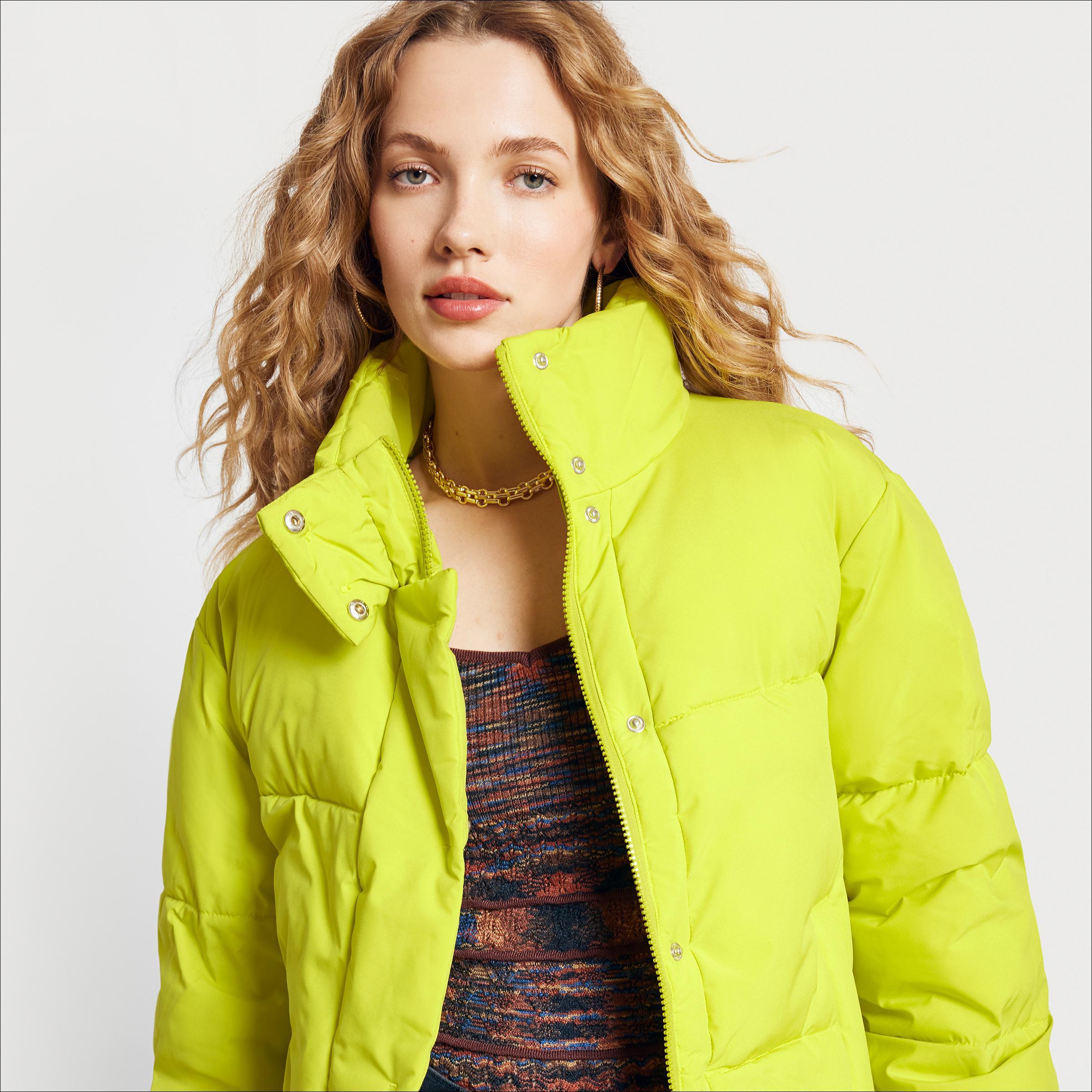 Womens Short Core Puffer Jacket Product Image