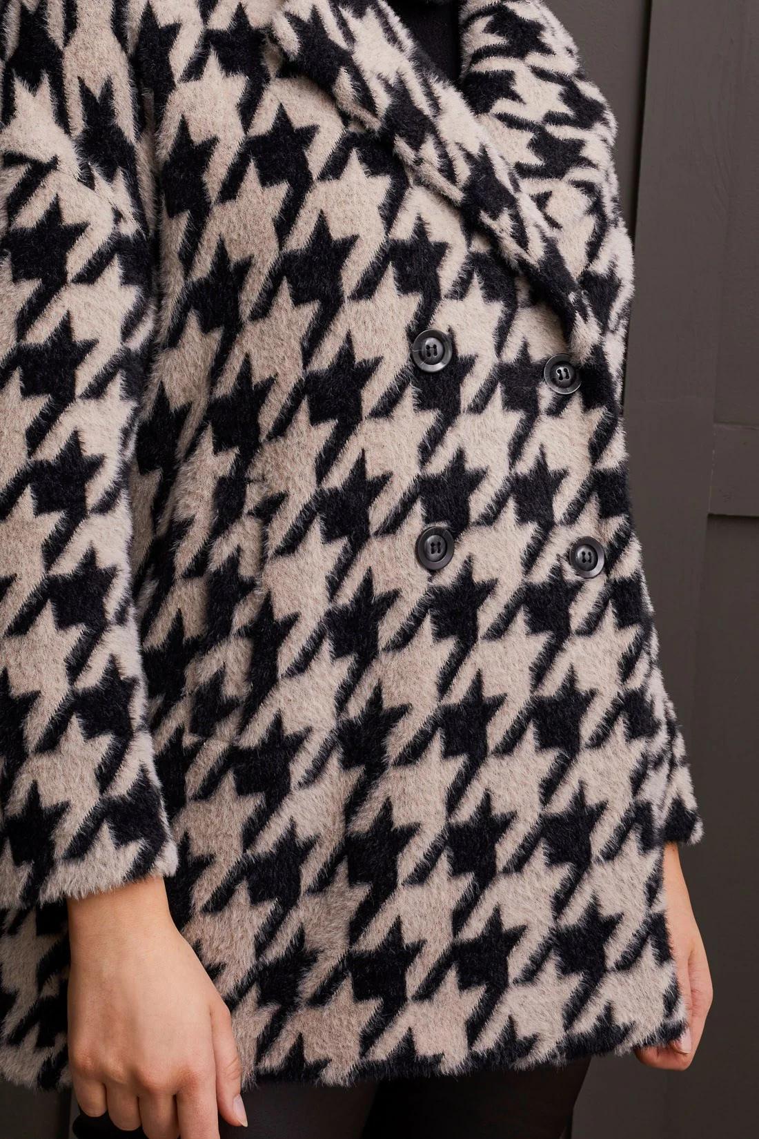 PLUSH SOFT KNIT HOUNDSTOOTH DOUBLE BREASTED COAT Product Image
